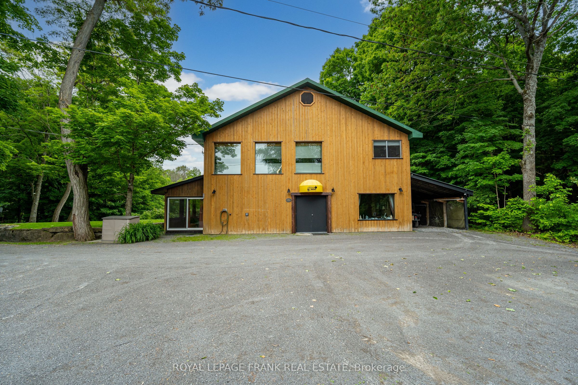 1329 Trappers Lane Property Photo 12