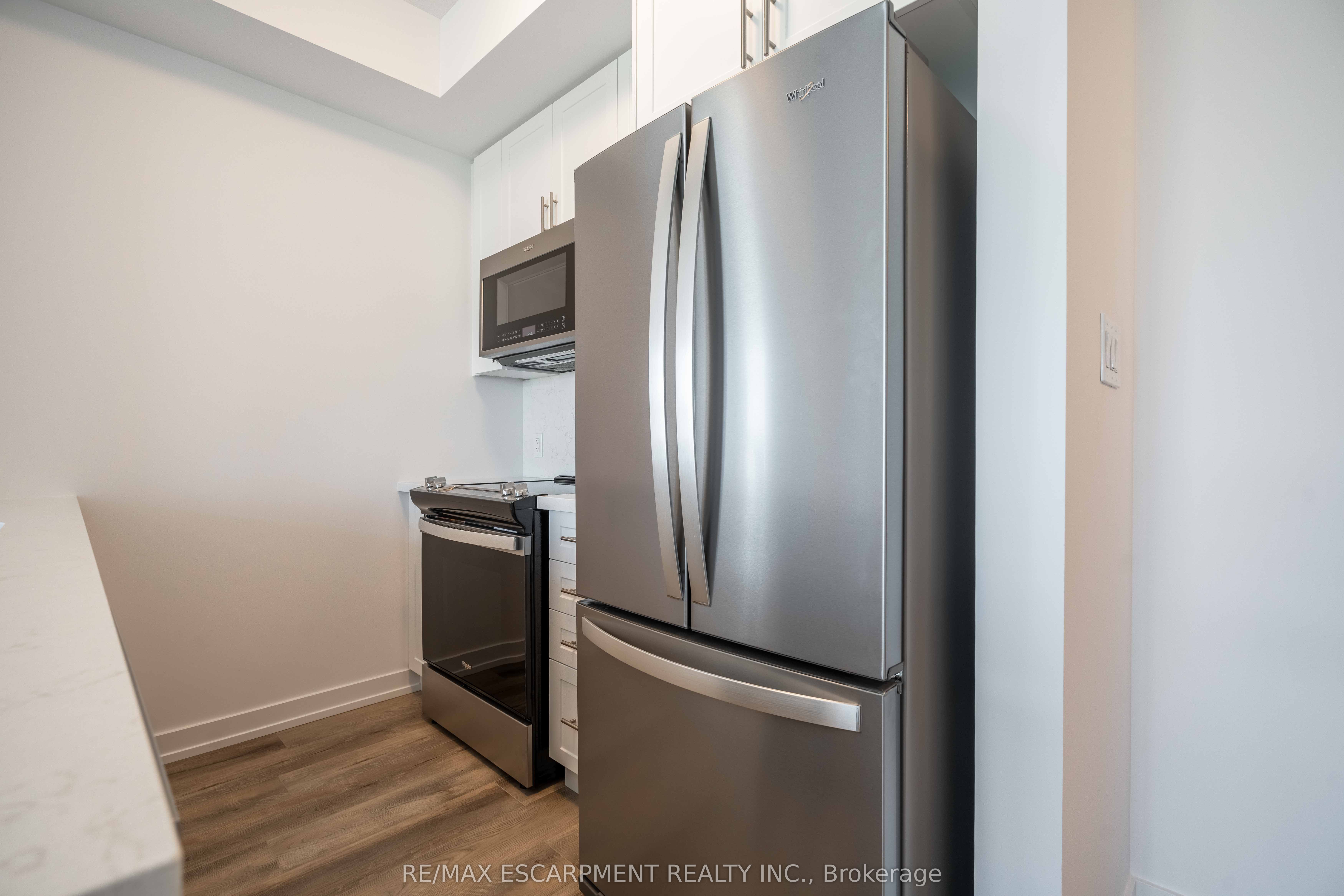 470 Dundas St E Property Photo 5