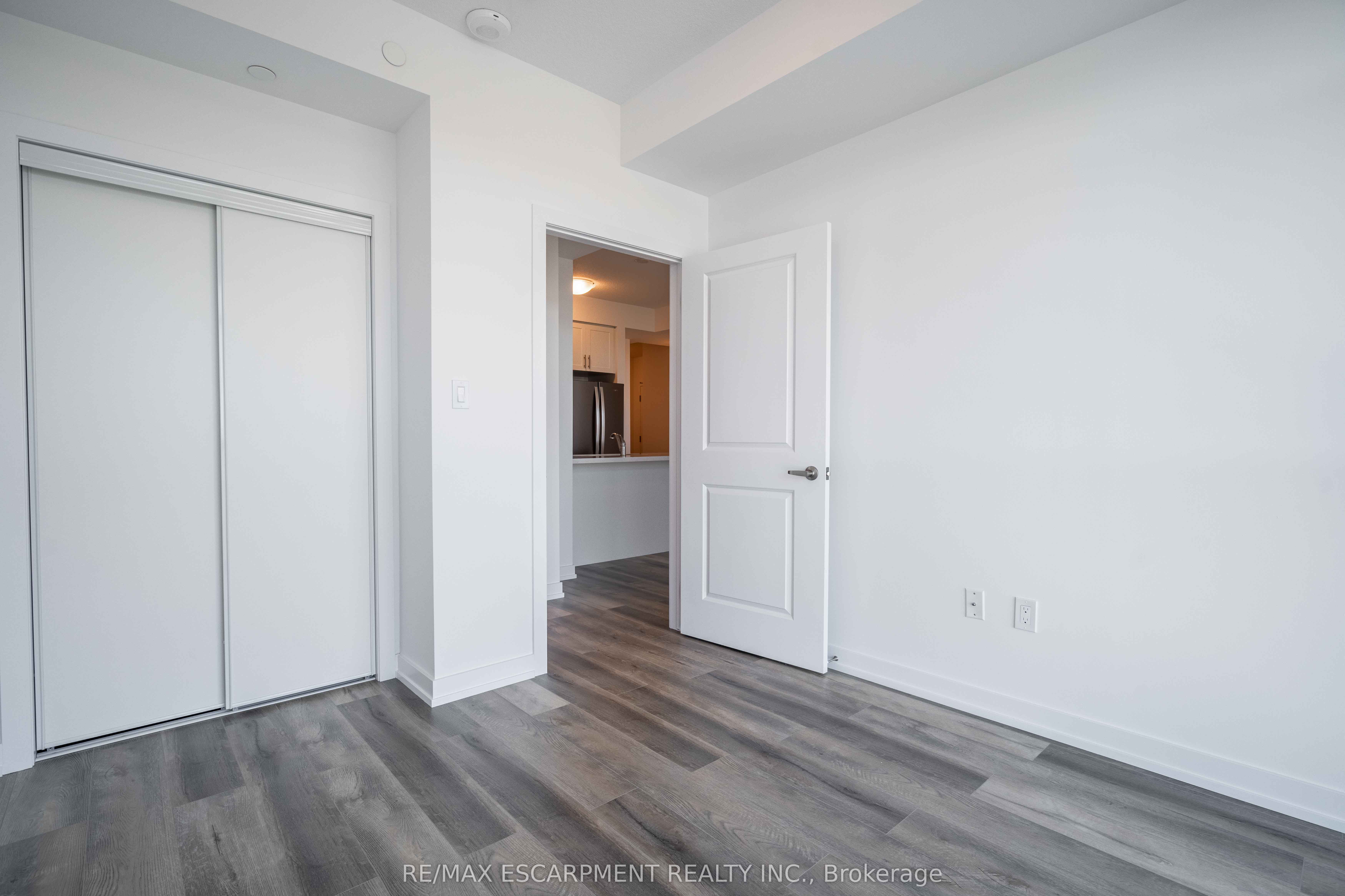 470 Dundas St E Property Photo 15