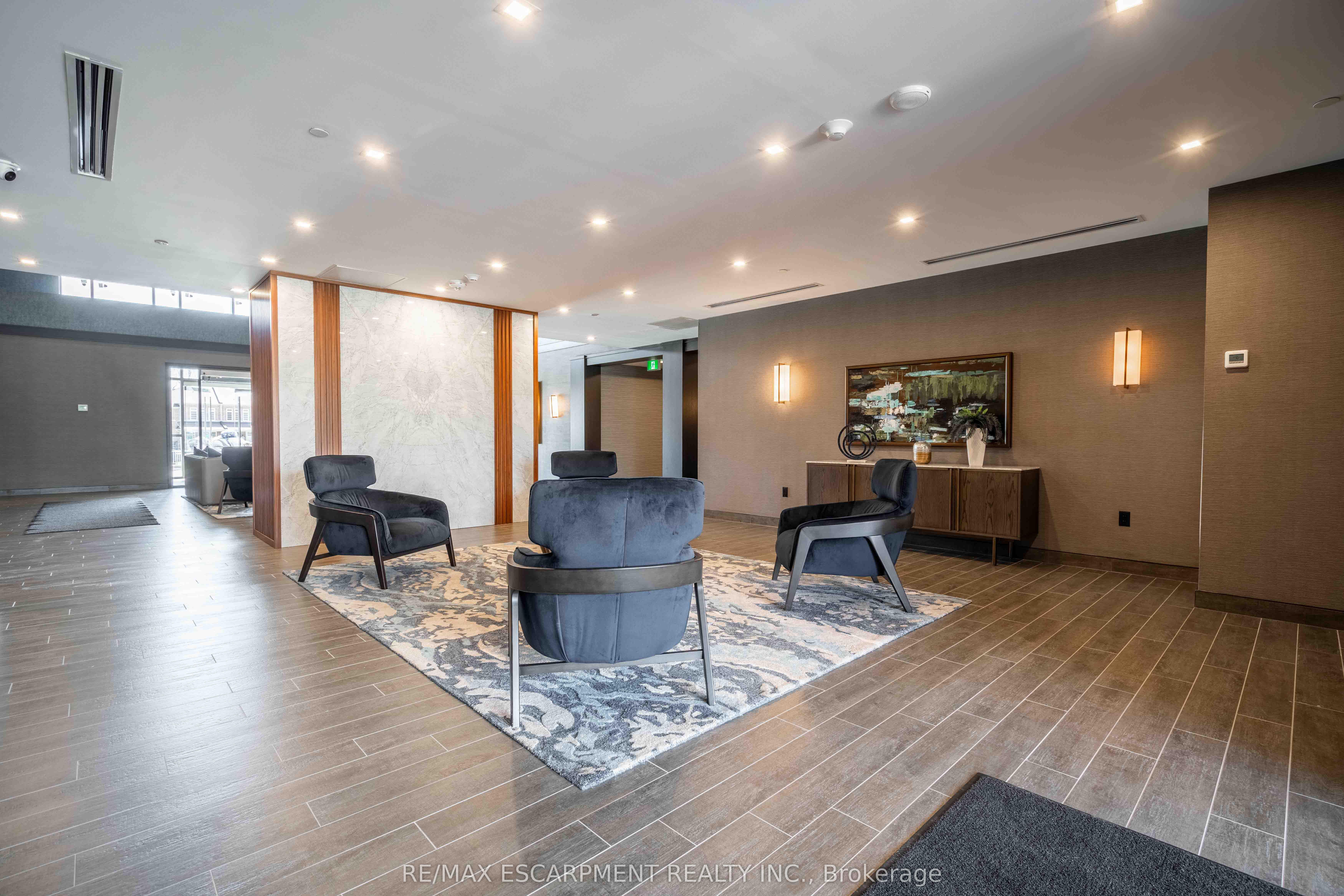 470 Dundas St E Property Photo 29