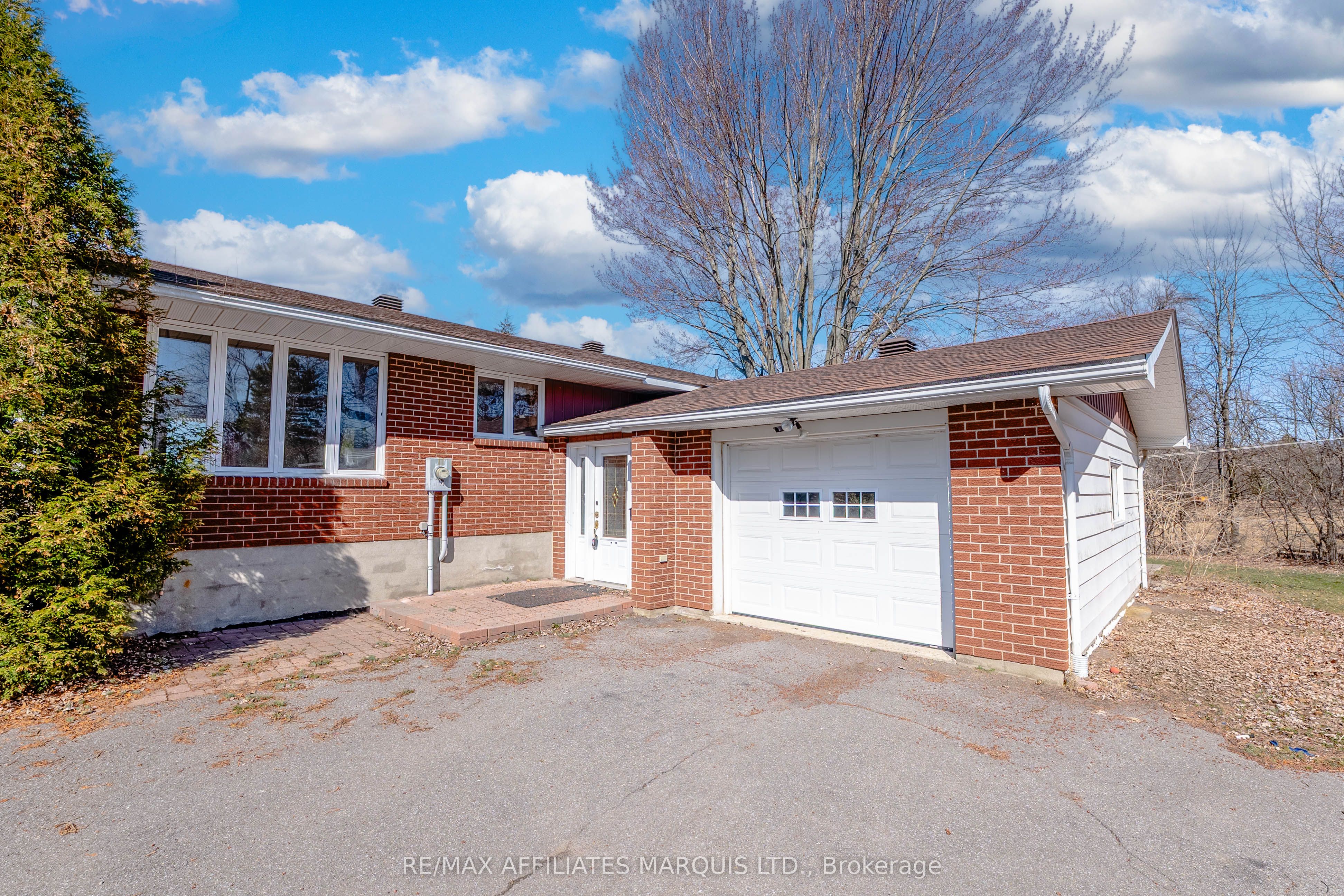 10984 County Rd 2 Road Property Photo 3
