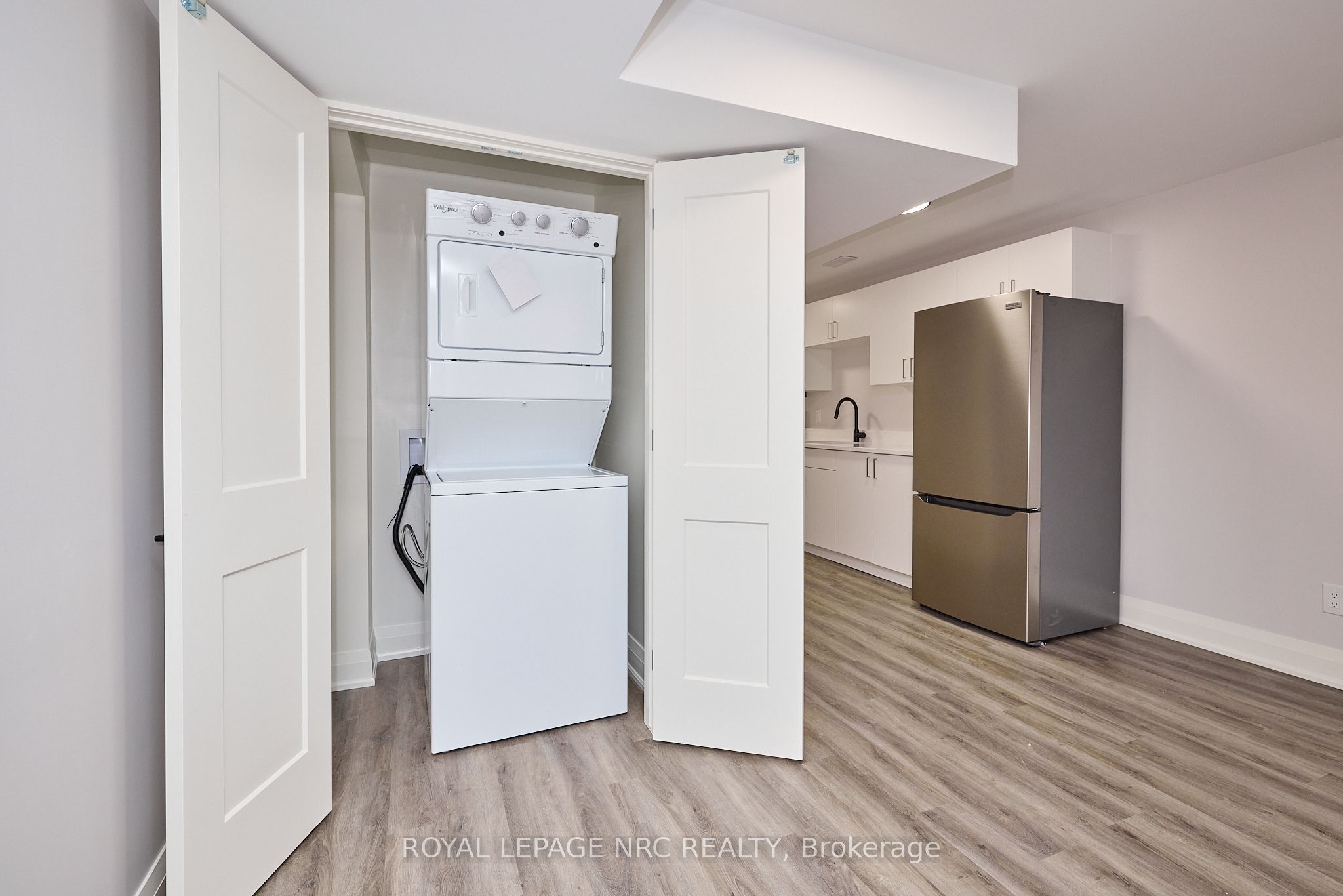 195 Hodgkins Avenue Property Photo 38