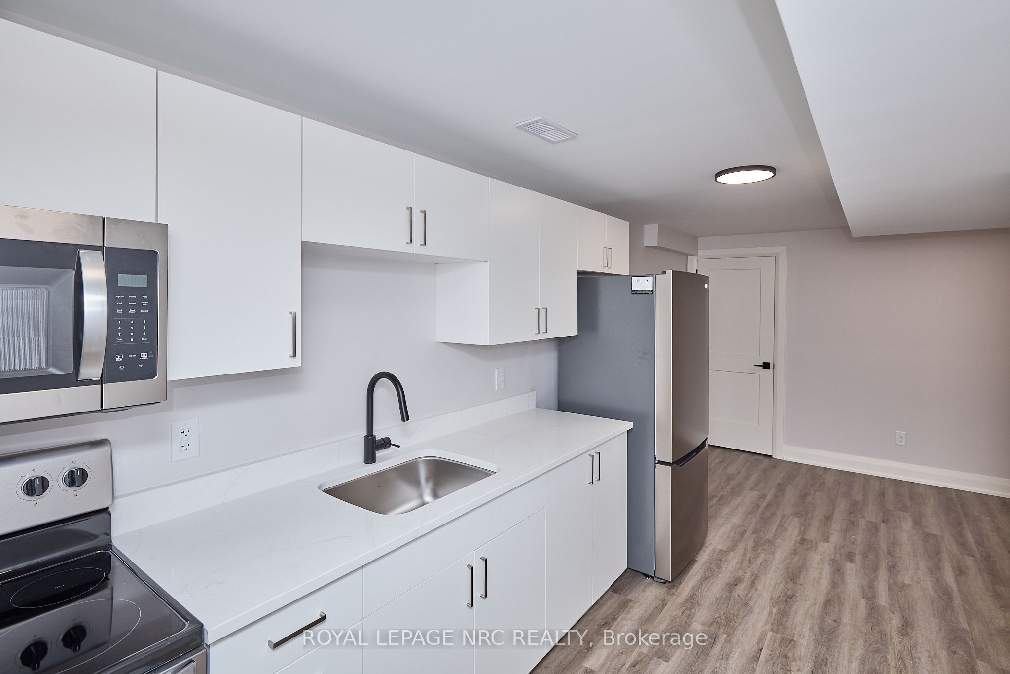 195 Hodgkins Avenue Property Photo 41