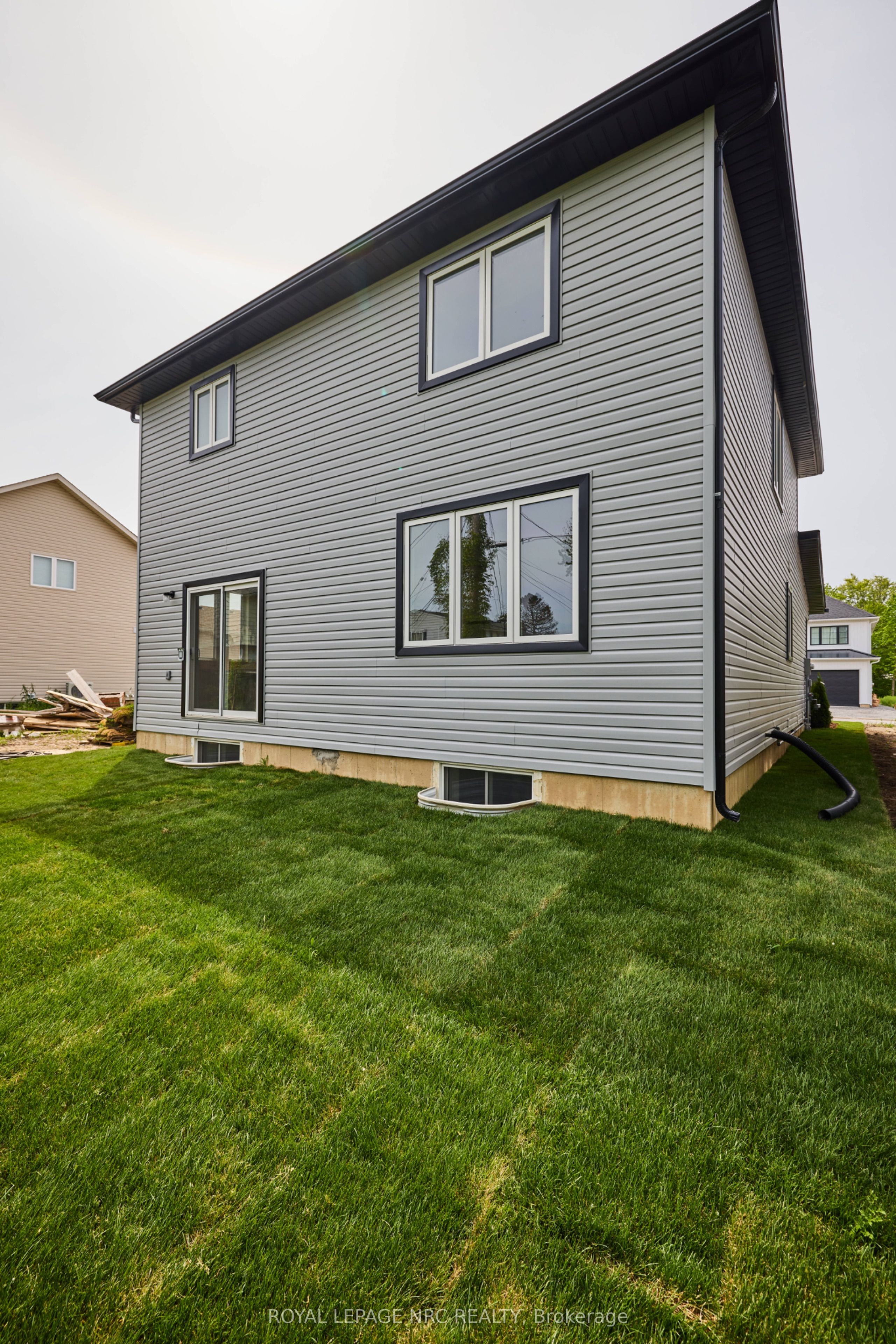 195 Hodgkins Avenue Property Photo 43