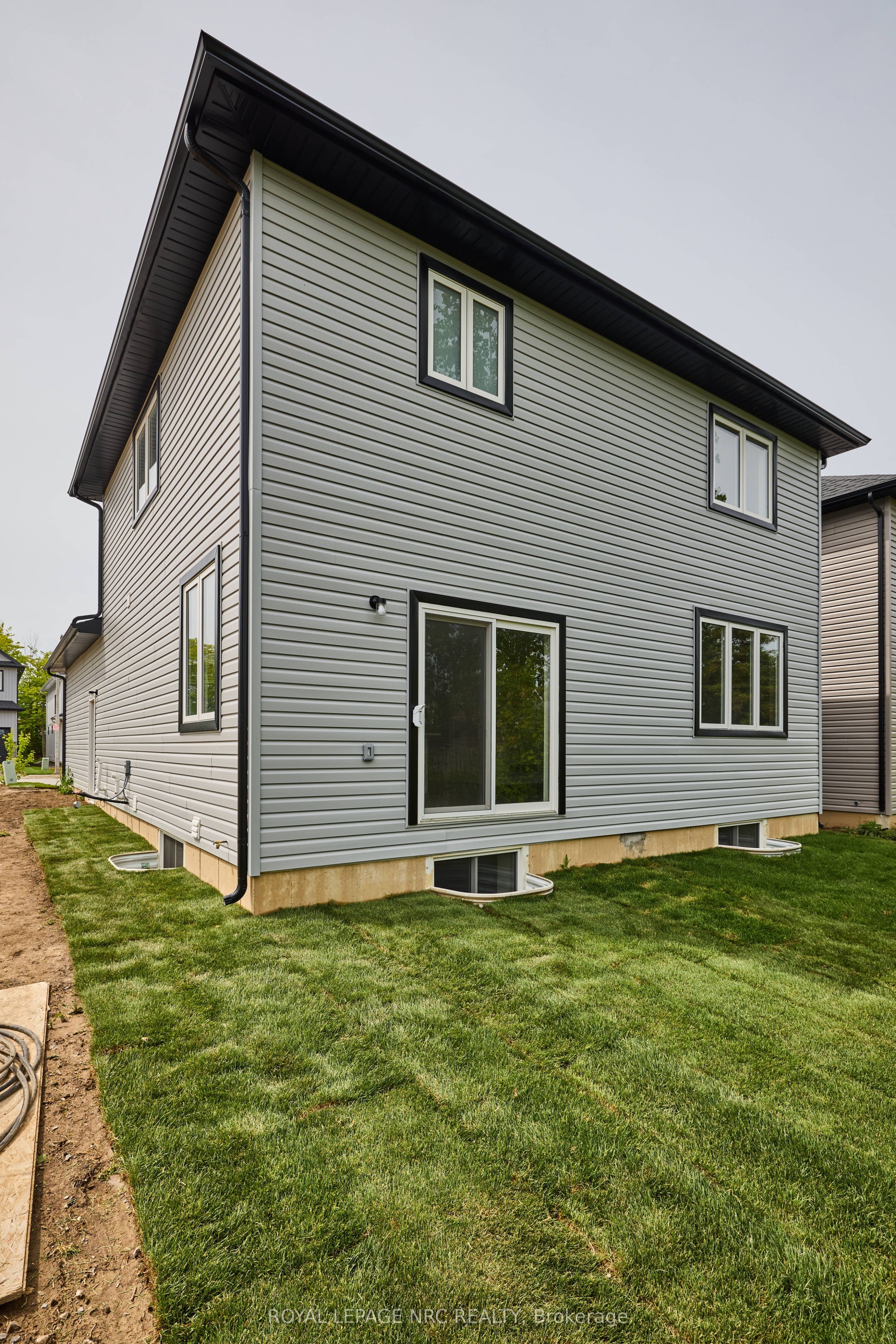 195 Hodgkins Avenue Property Photo 45