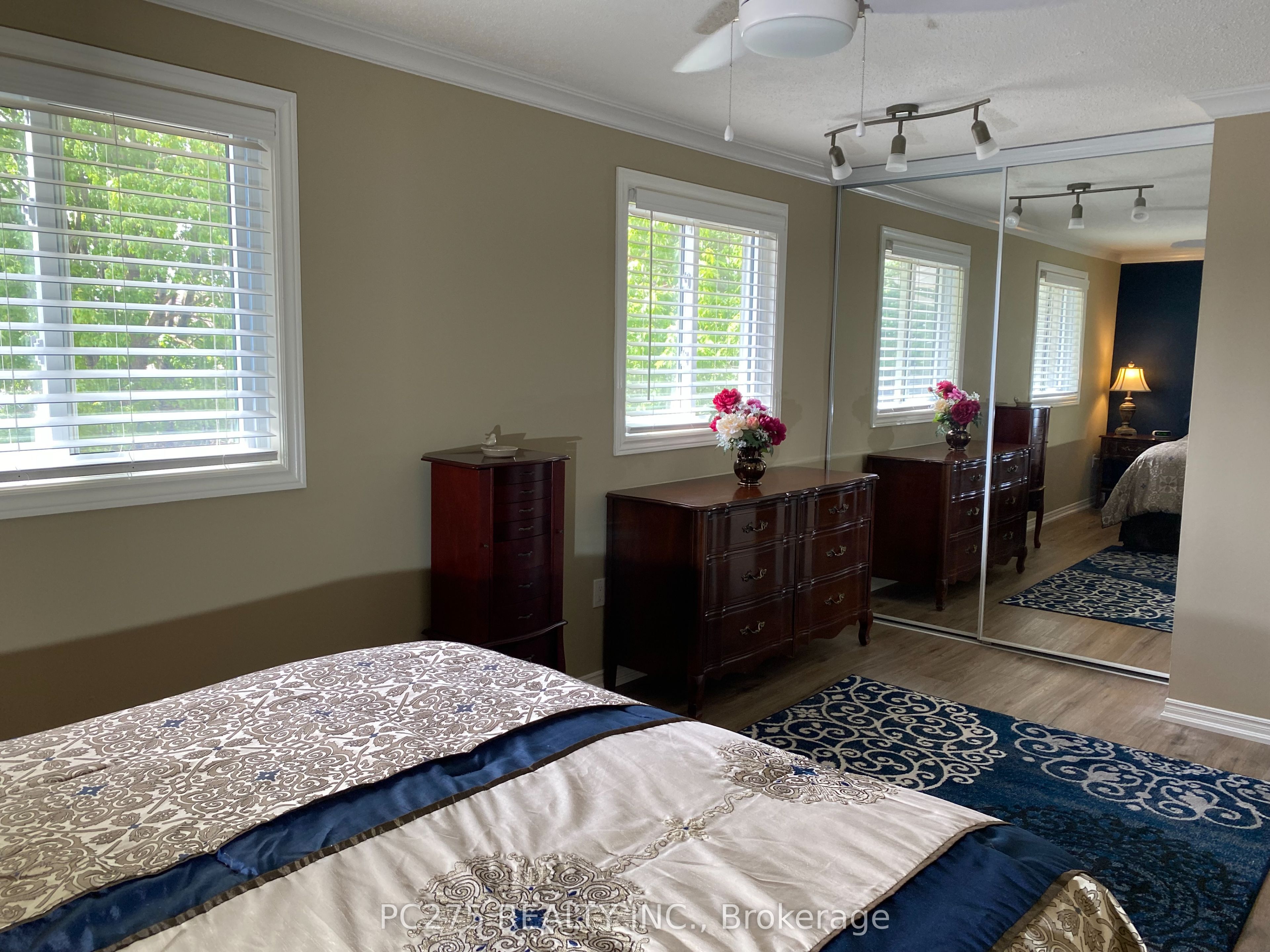 511 Admiral Drive 60 Property Photo 18