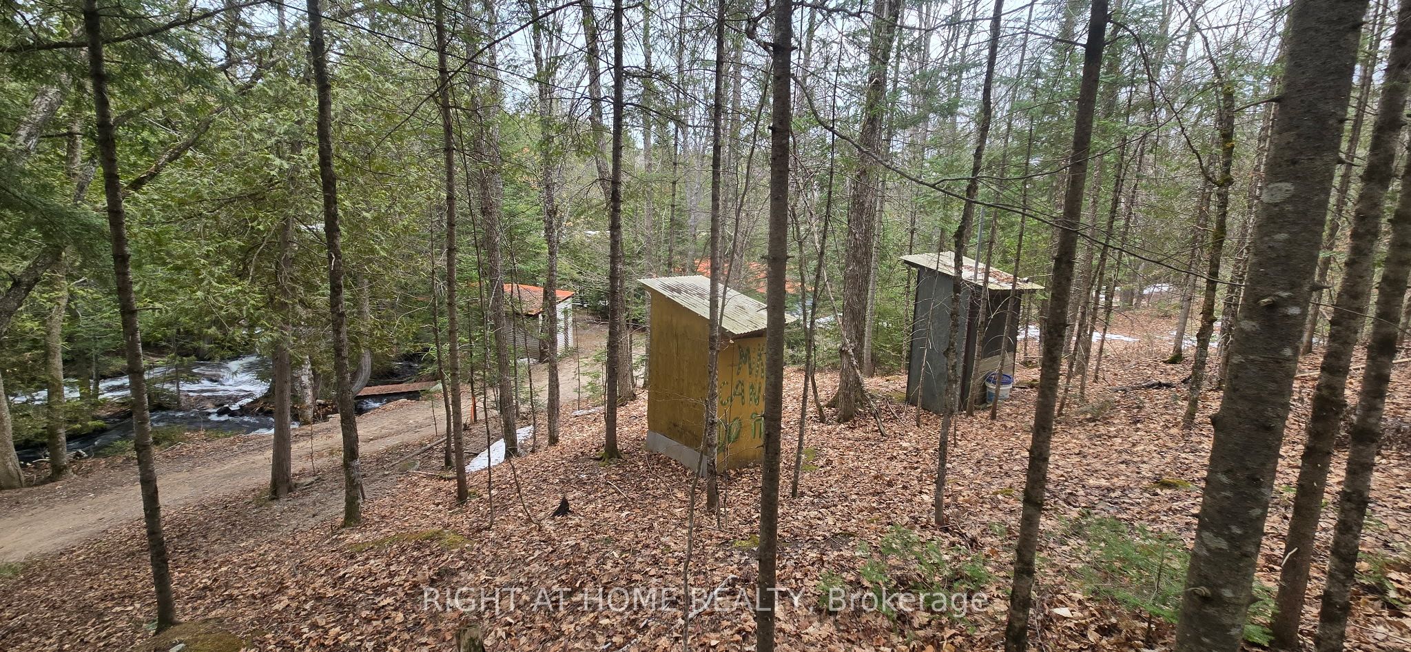 1061 Centennial Lake Rd Property Photo 10