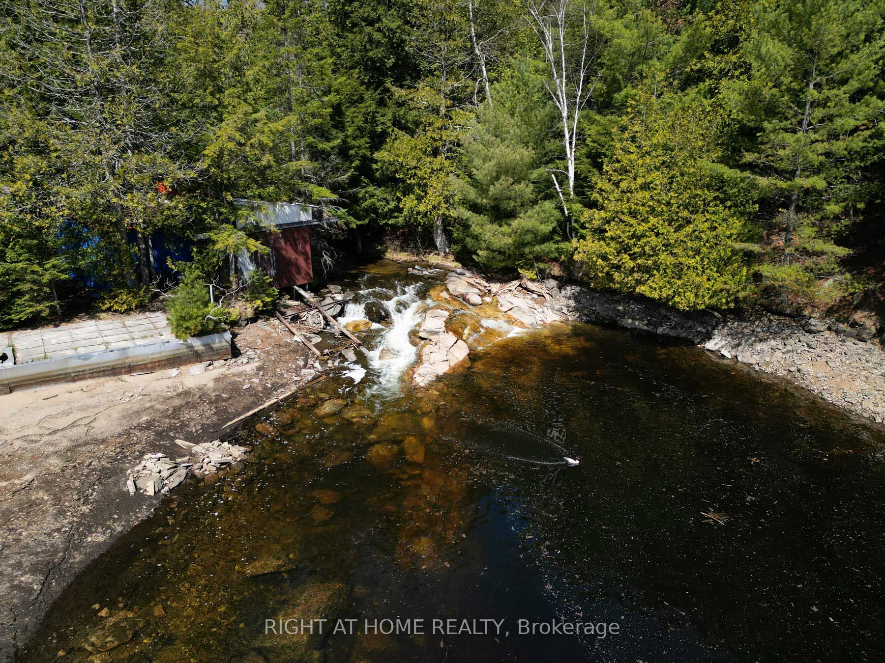 1061 Centennial Lake Rd Property Photo 20