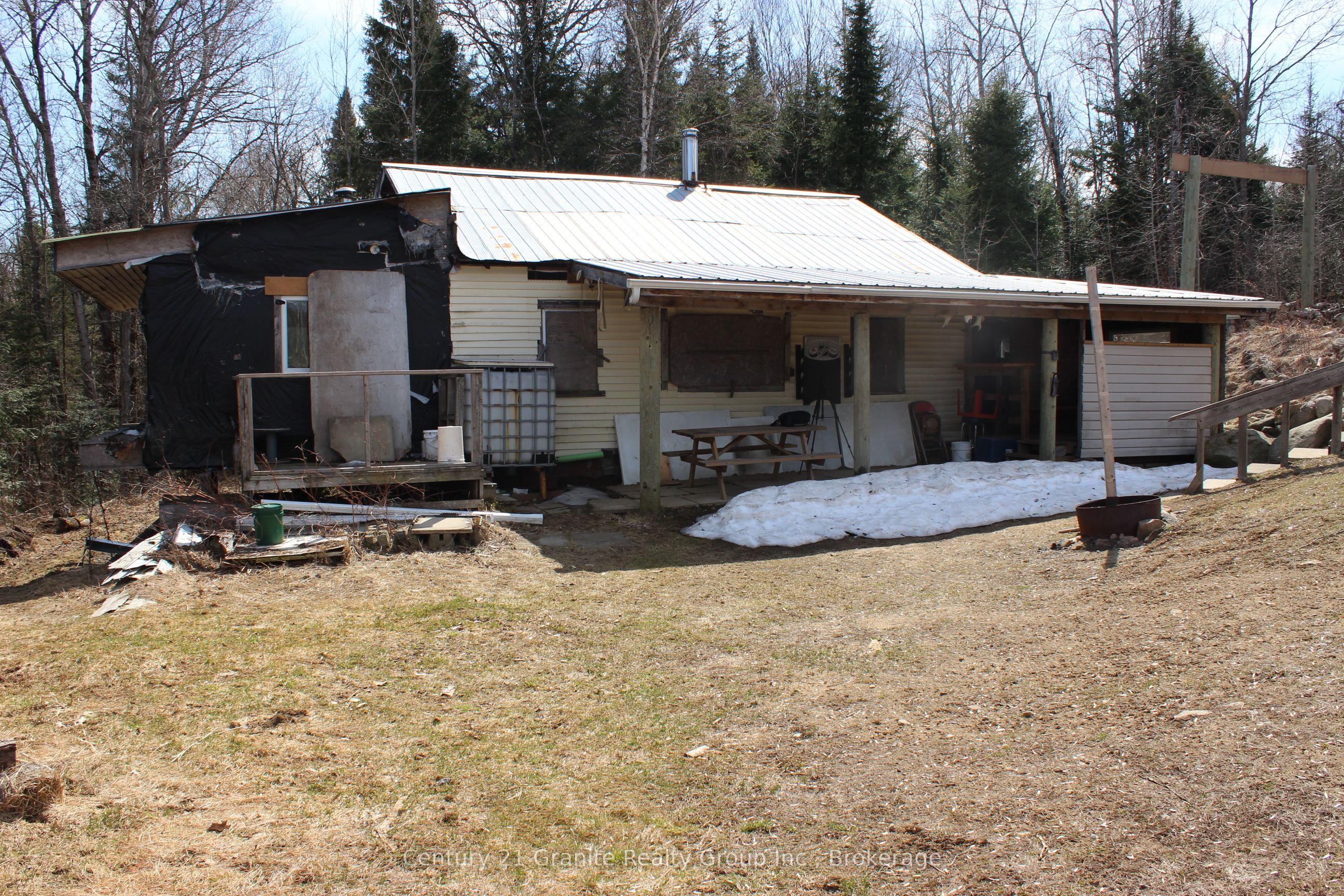 2828 Fire Route 72 Route Property Photo 1