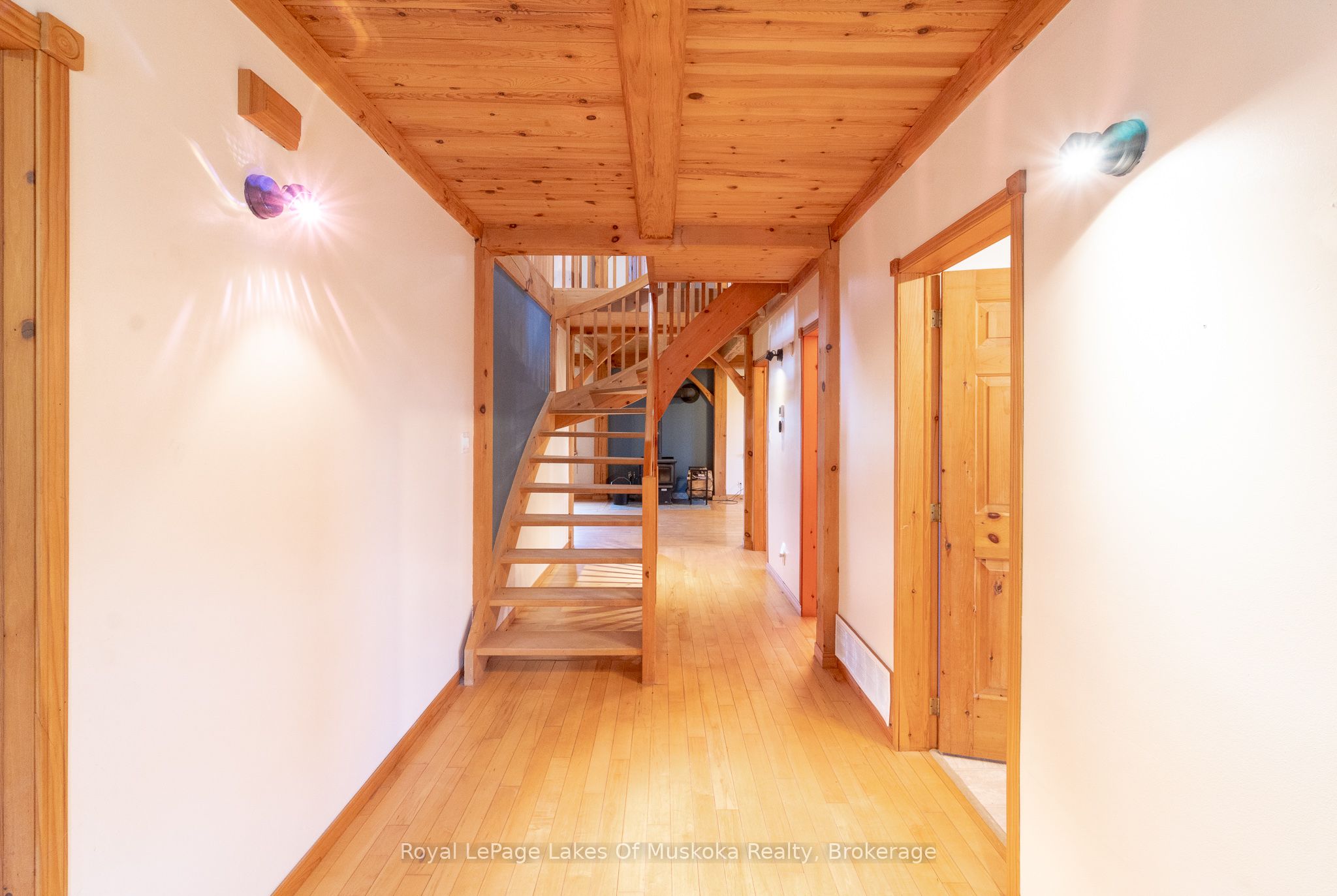 1280 Chiswick Line Property Photo 3