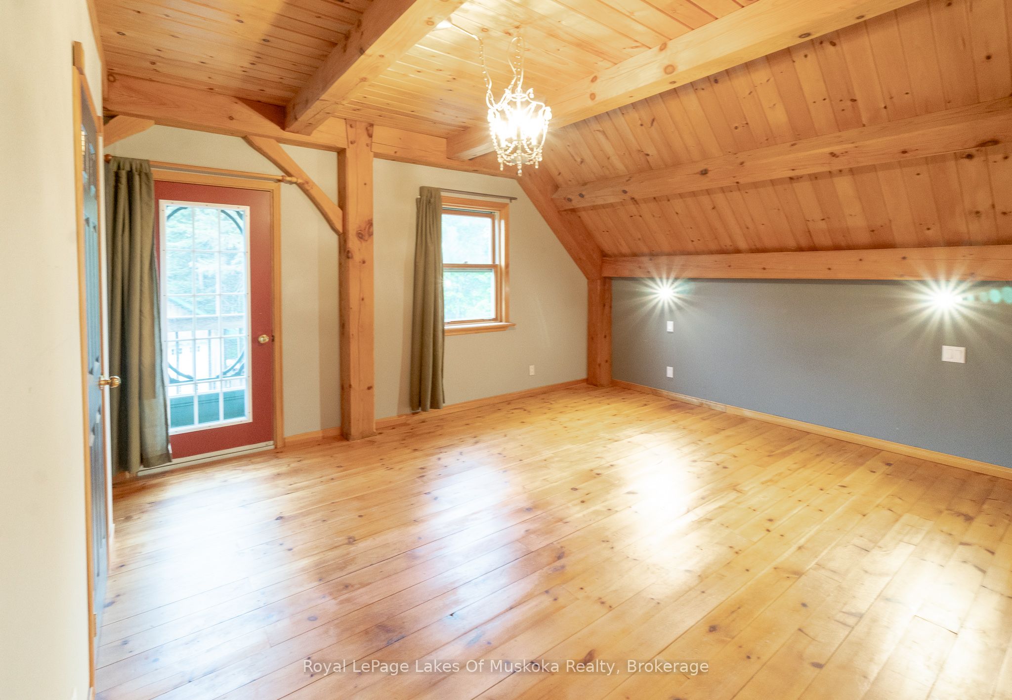 1280 Chiswick Line Property Photo 15