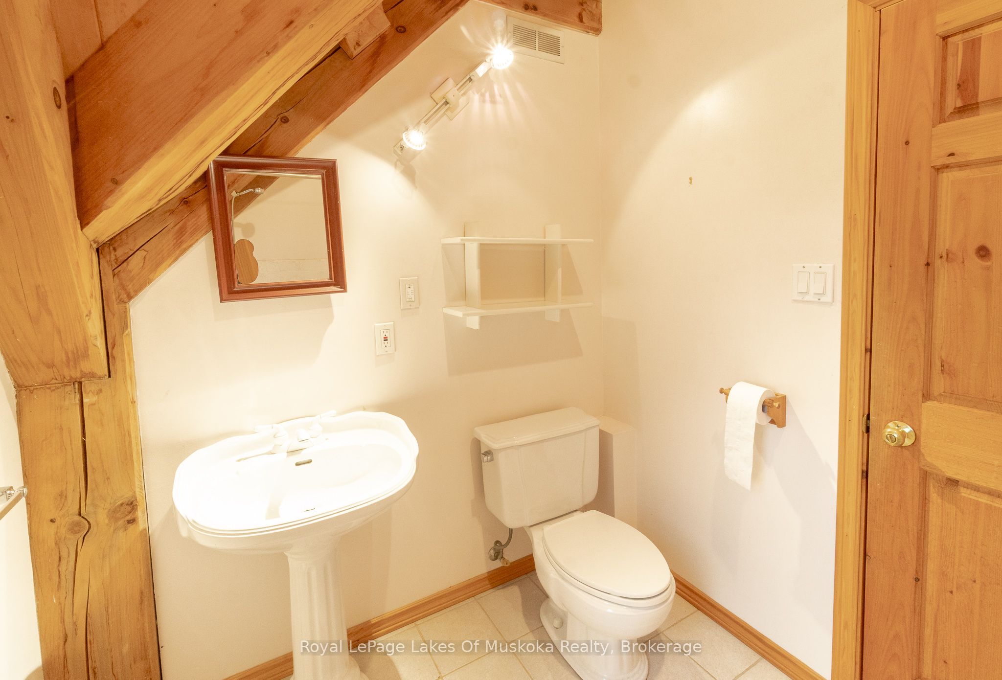 1280 Chiswick Line Property Photo 16