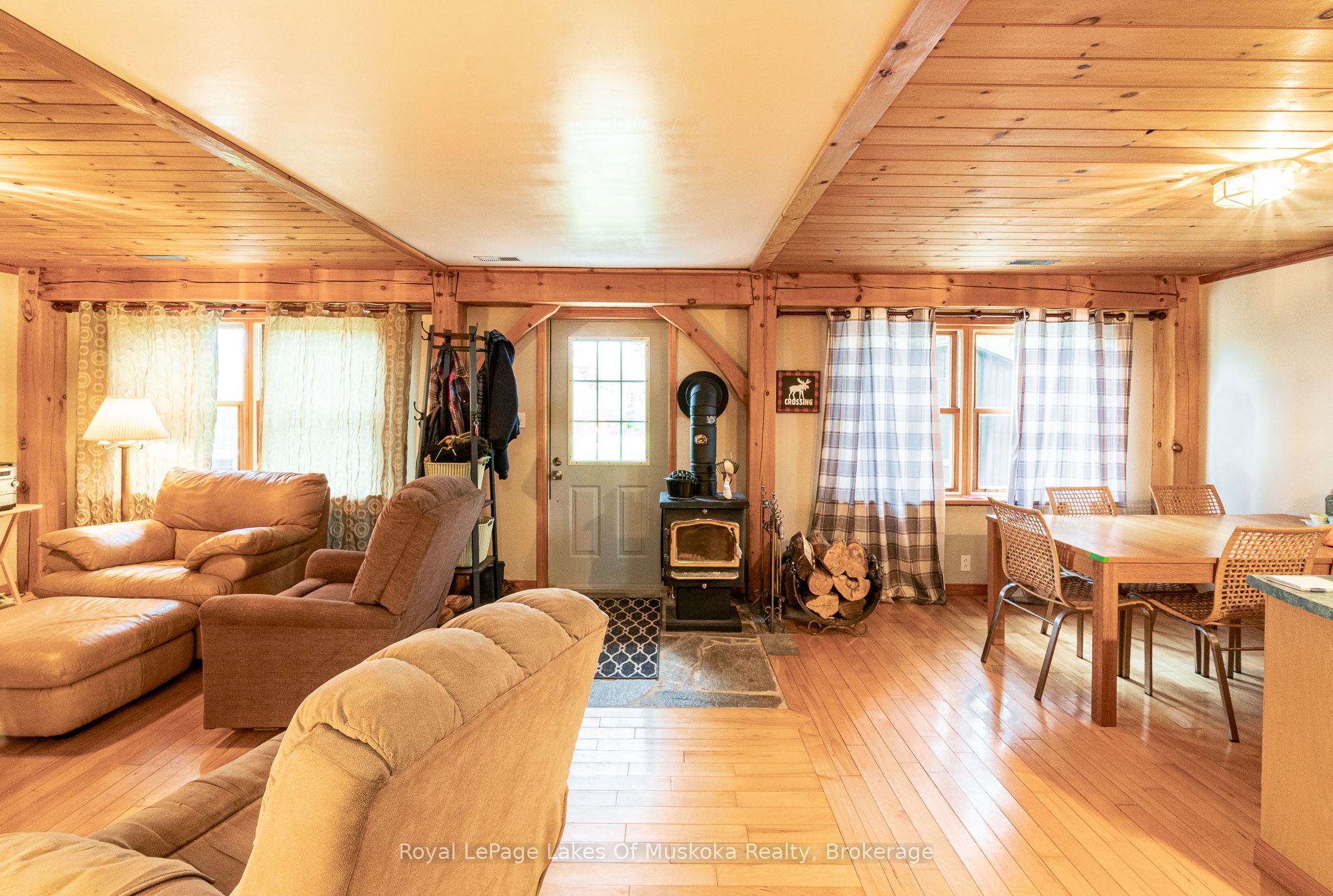 1280 Chiswick Line Property Photo 17