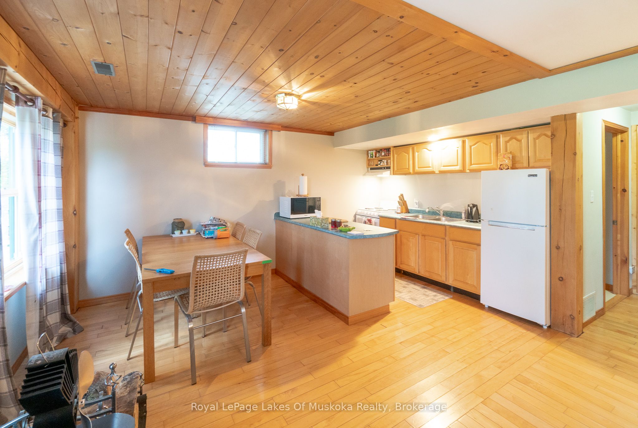 1280 Chiswick Line Property Photo 18