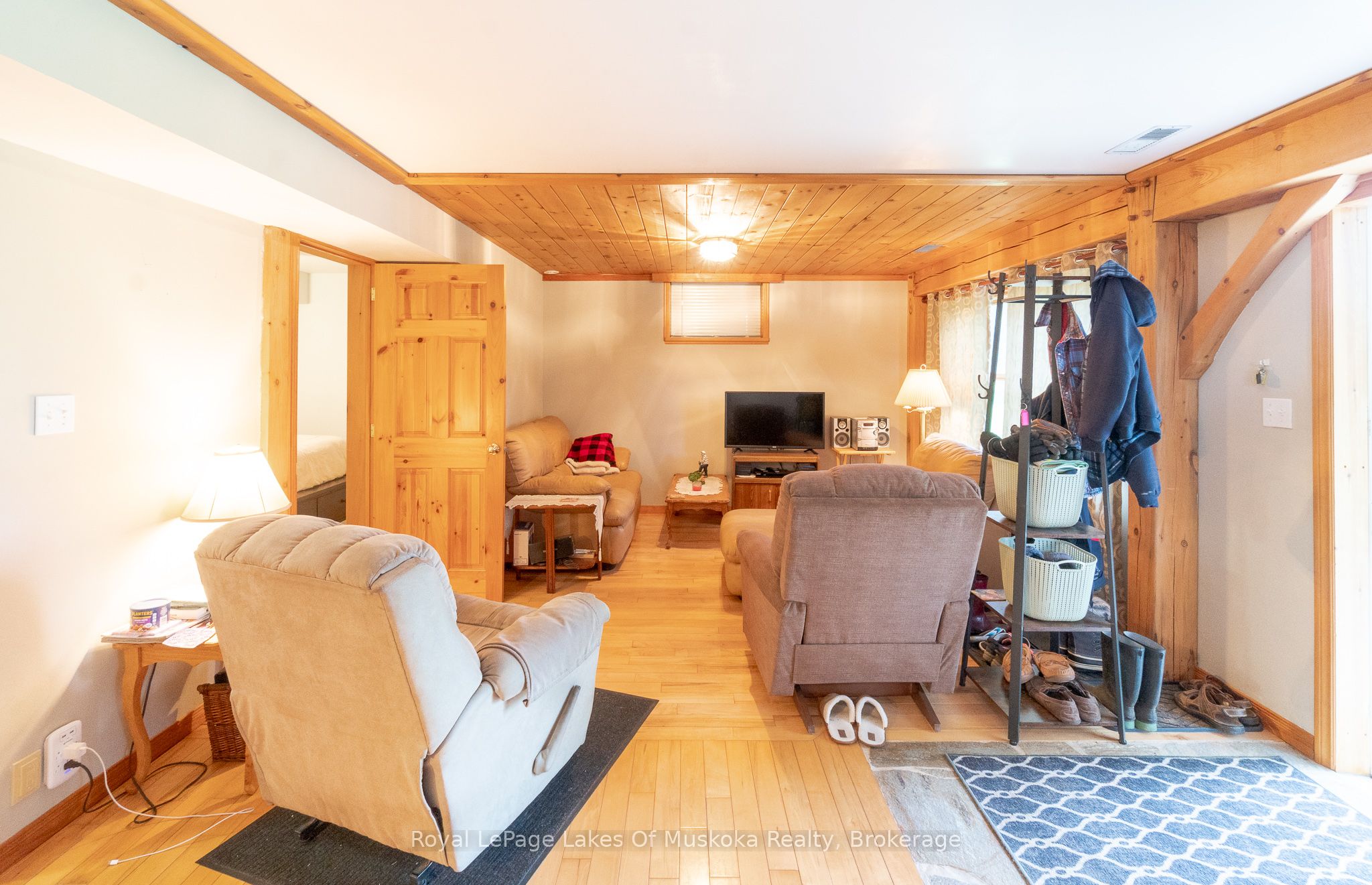 1280 Chiswick Line Property Photo 19