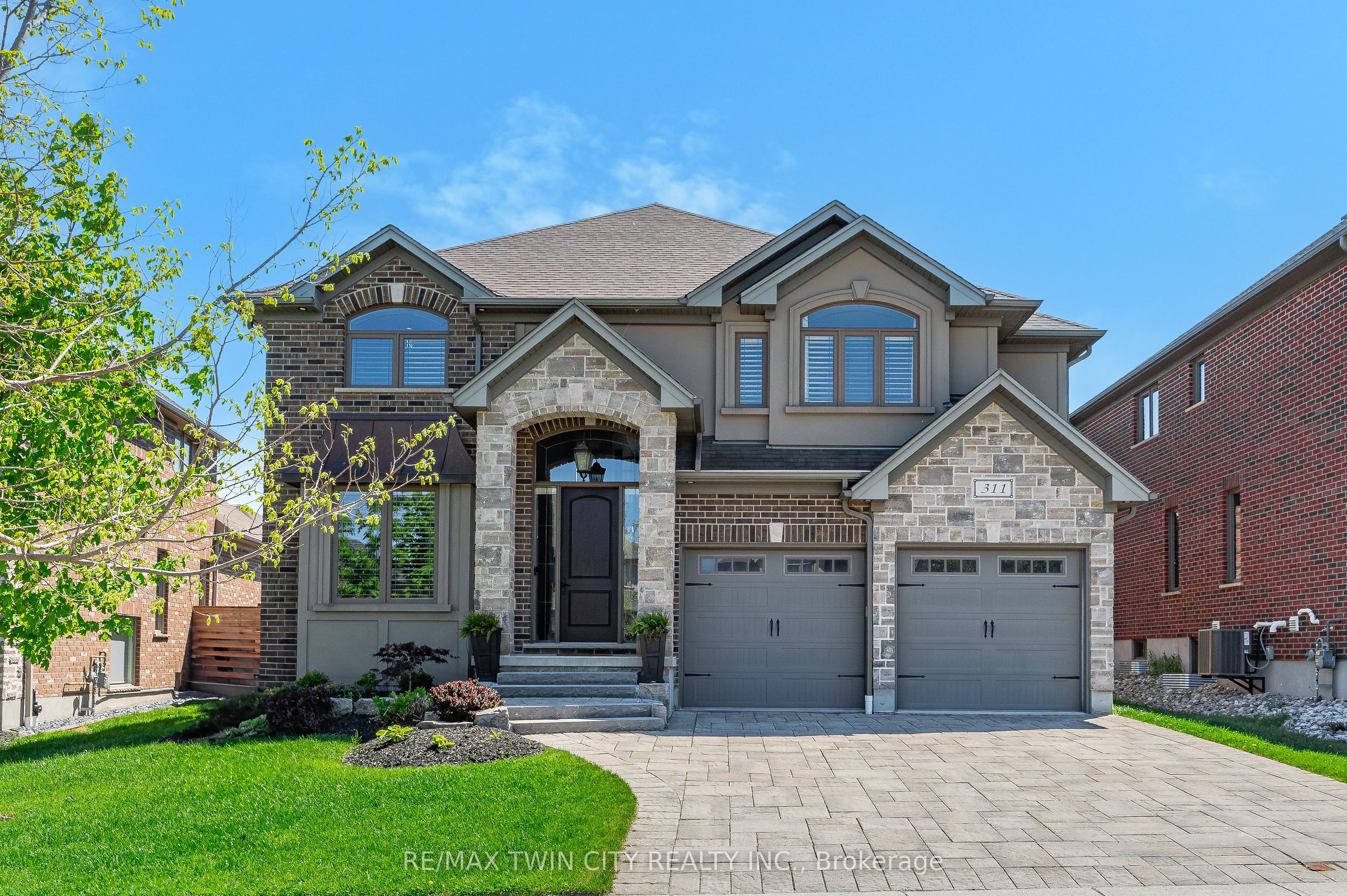311 Deerfoot Trl Property Photo 1