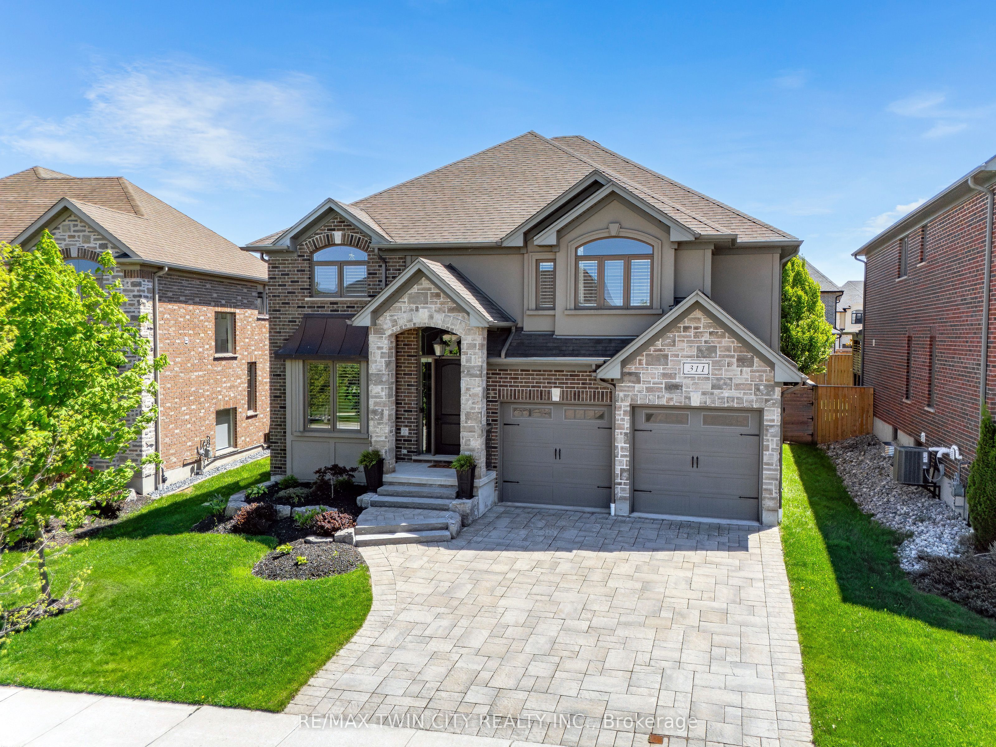 311 Deerfoot Trl Property Photo 3