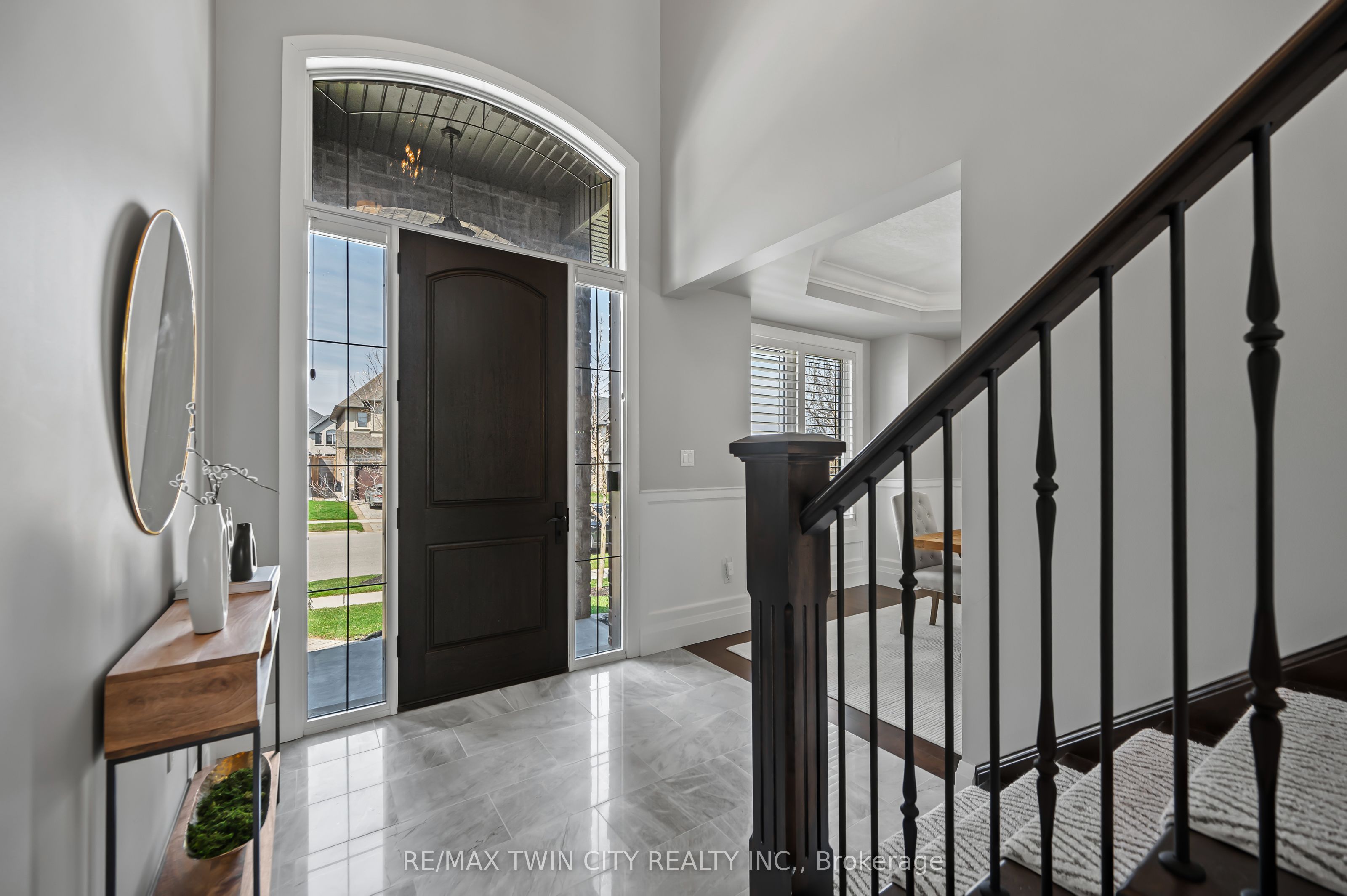 311 Deerfoot Trl Property Photo 6