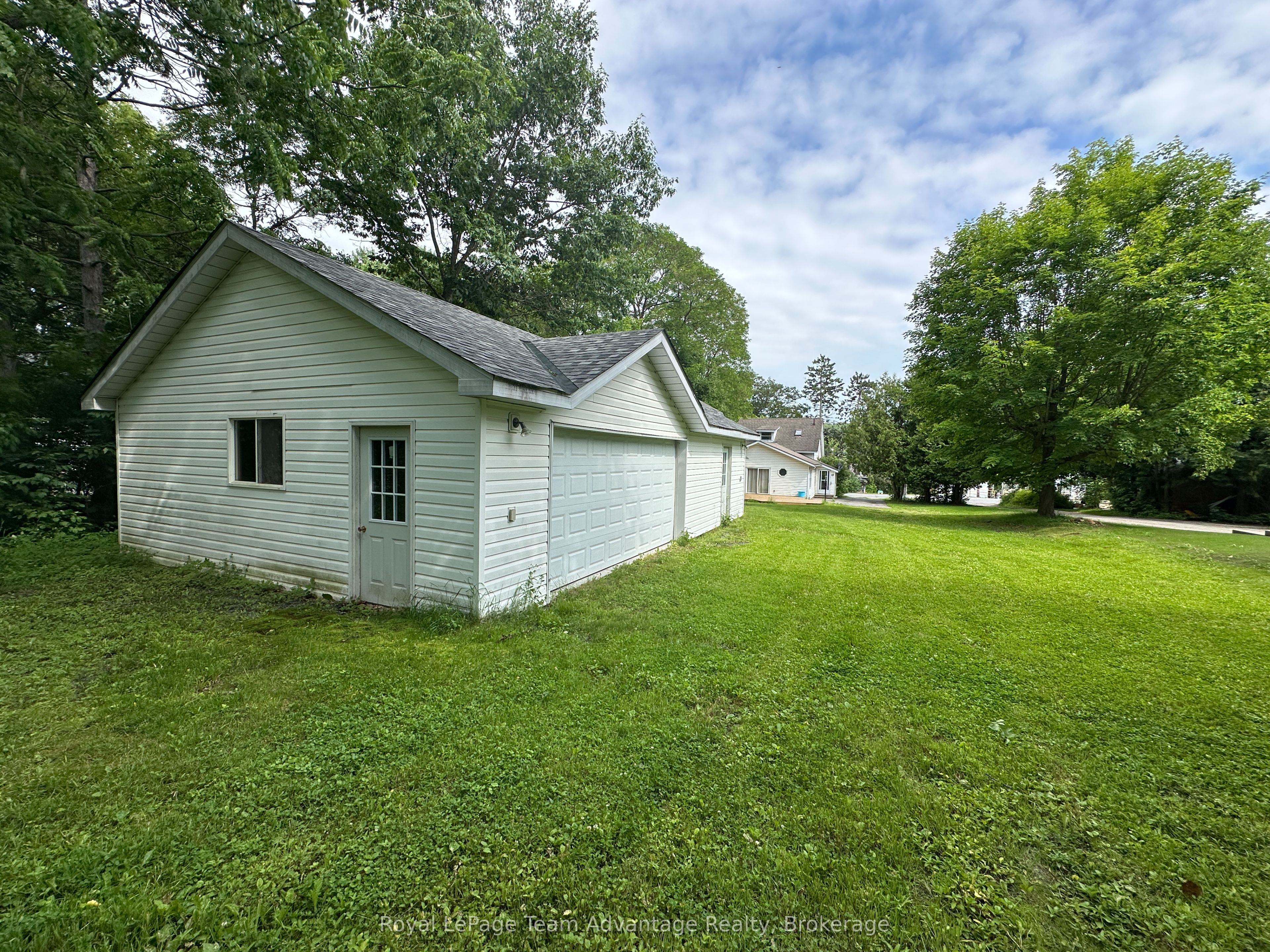 66 William Street Property Photo 44