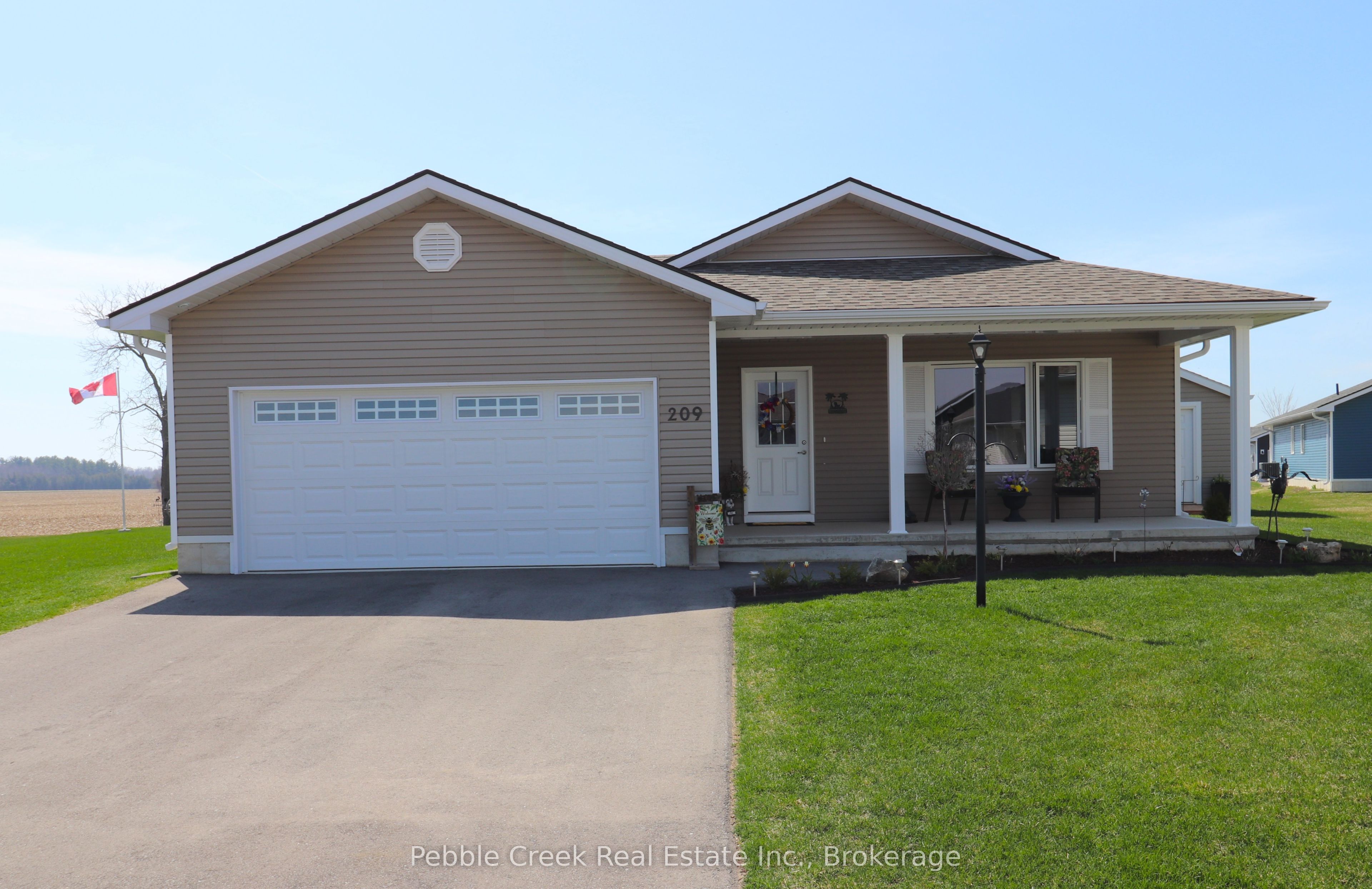 209 Lake Breeze Drive Property Photo 1