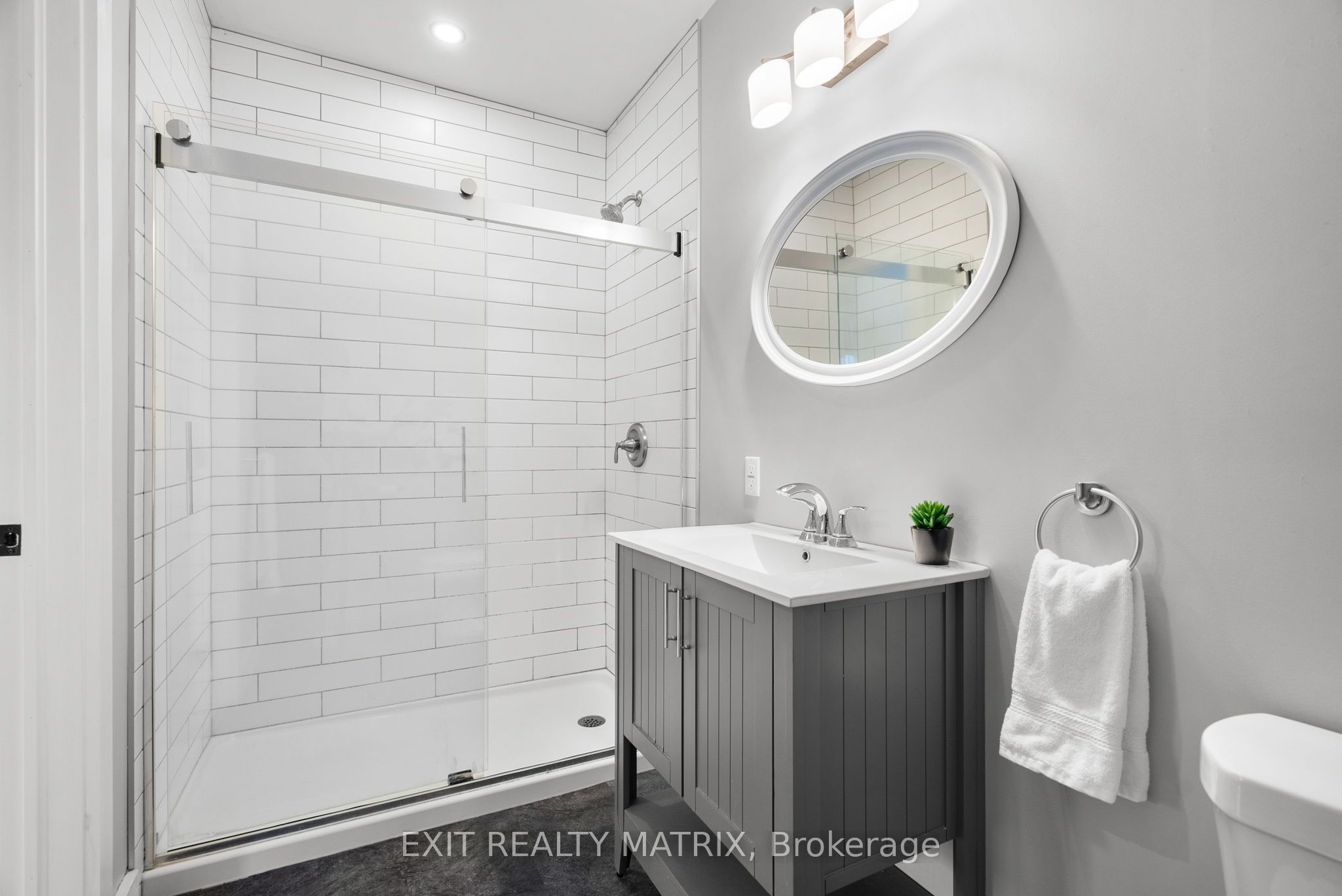 217 Ann St Property Photo 21
