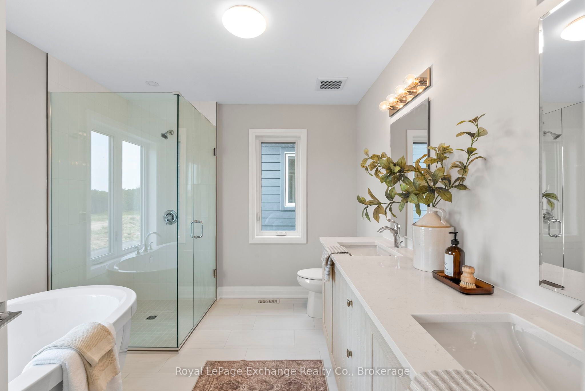 127 Inverness Street N Property Photo 21