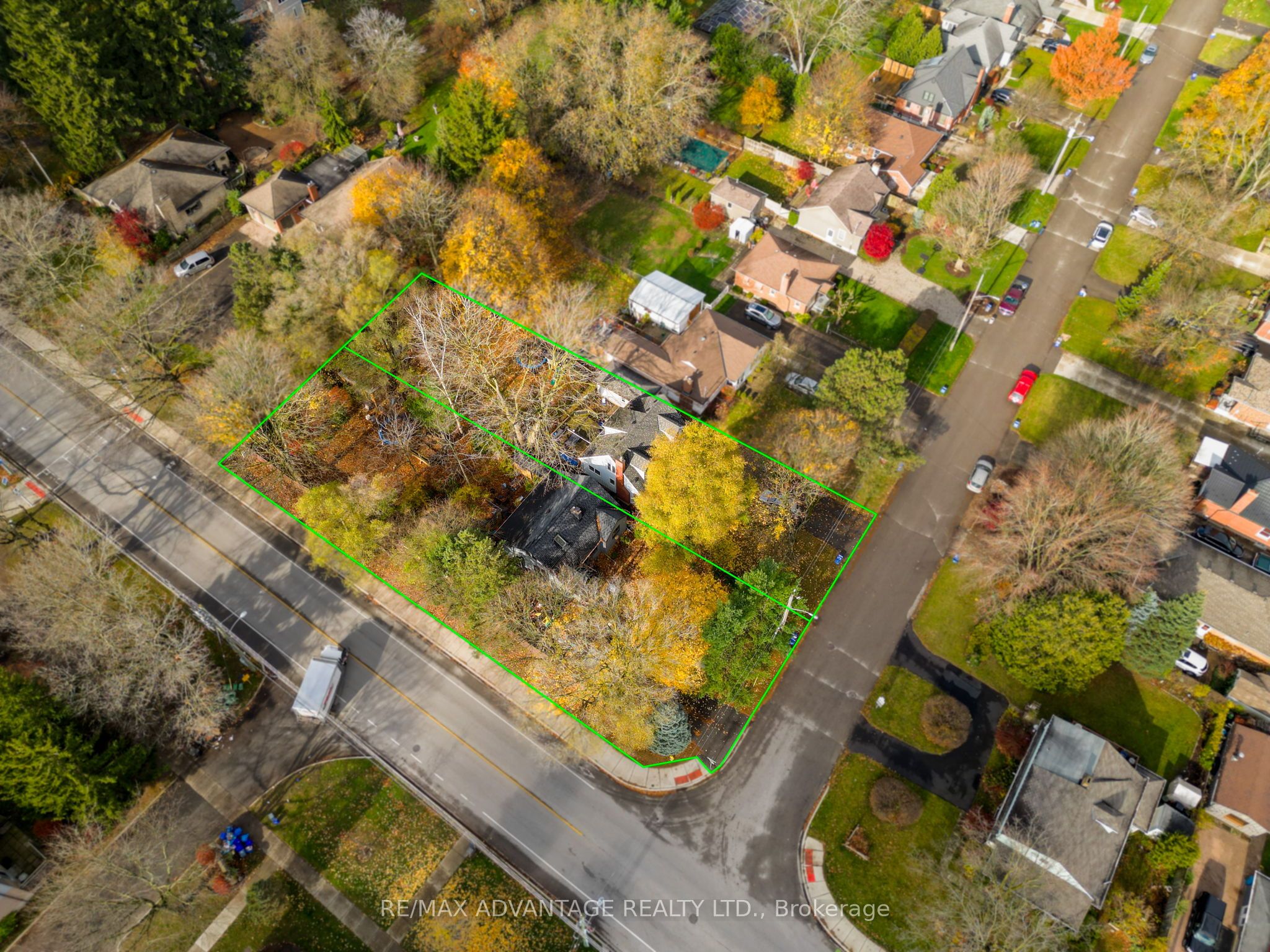 417 Byron Boulevard Property Photo