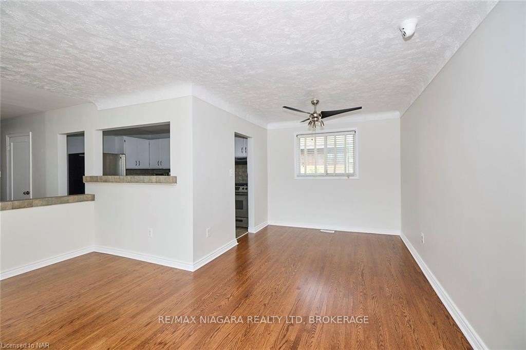 6933 Hagar Avenue Property Photo 3
