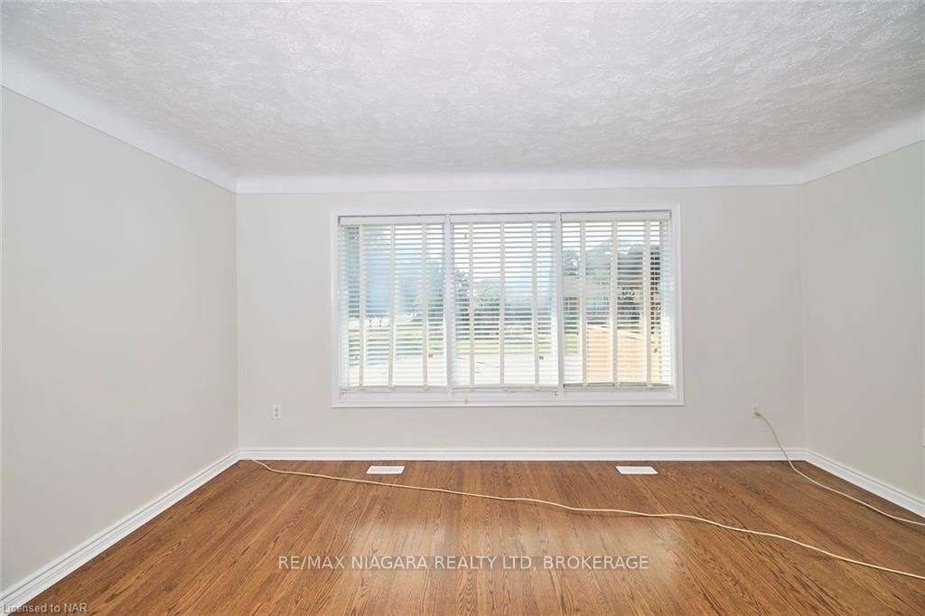 6933 Hagar Avenue Property Photo 5
