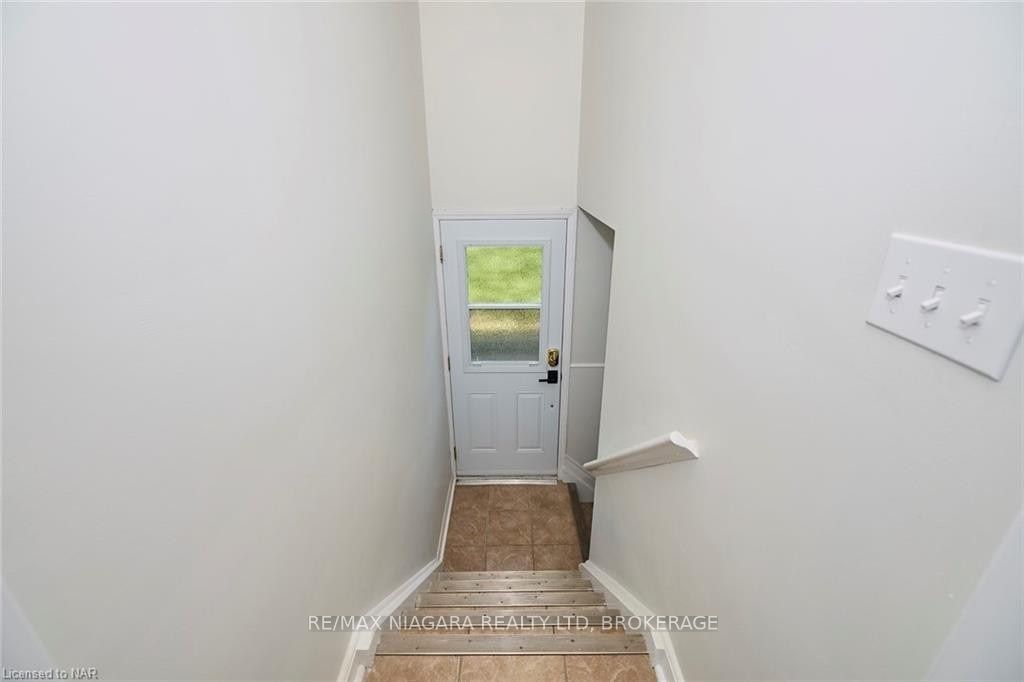 6933 Hagar Avenue Property Photo 13