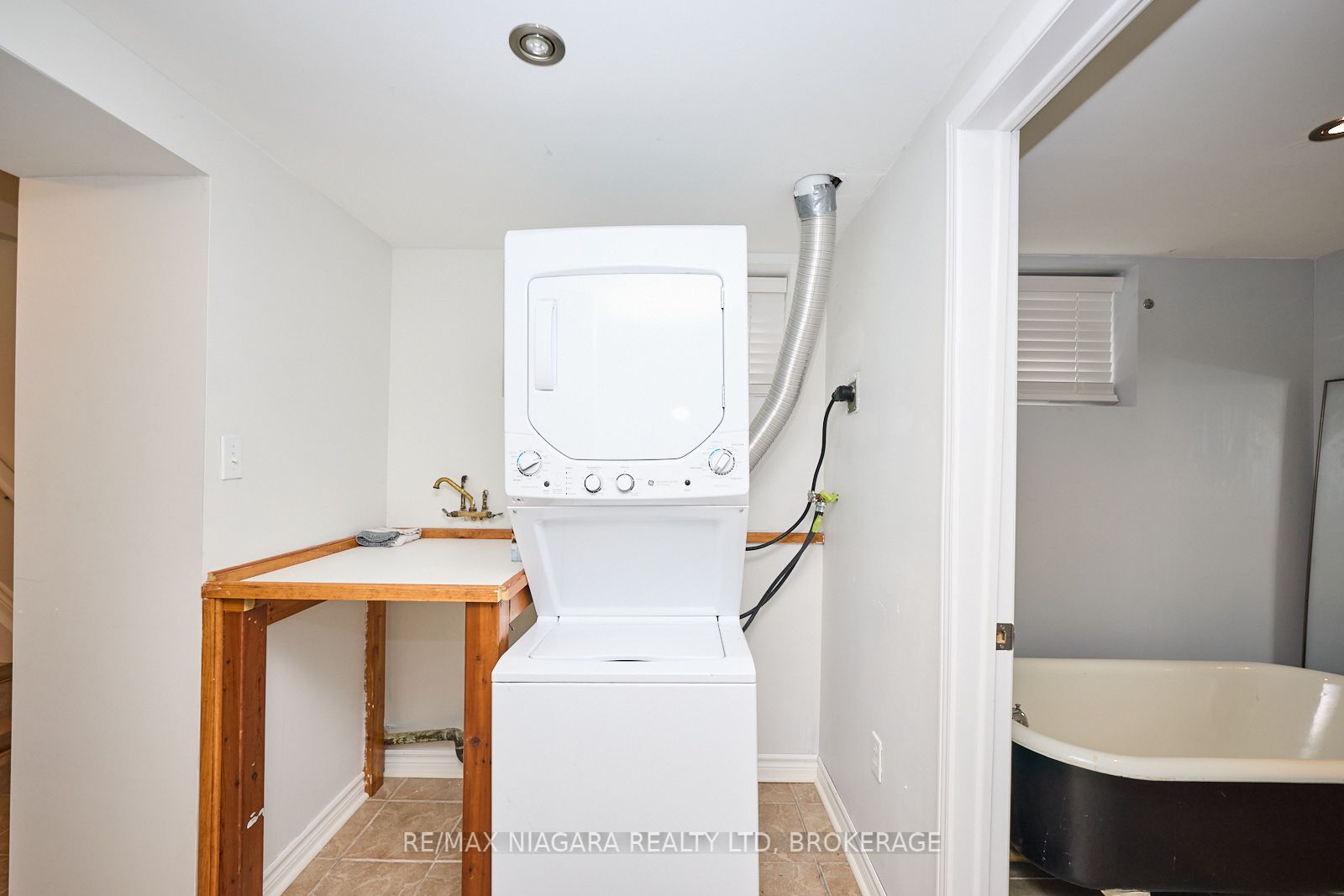 6933 Hagar Avenue Property Photo 19