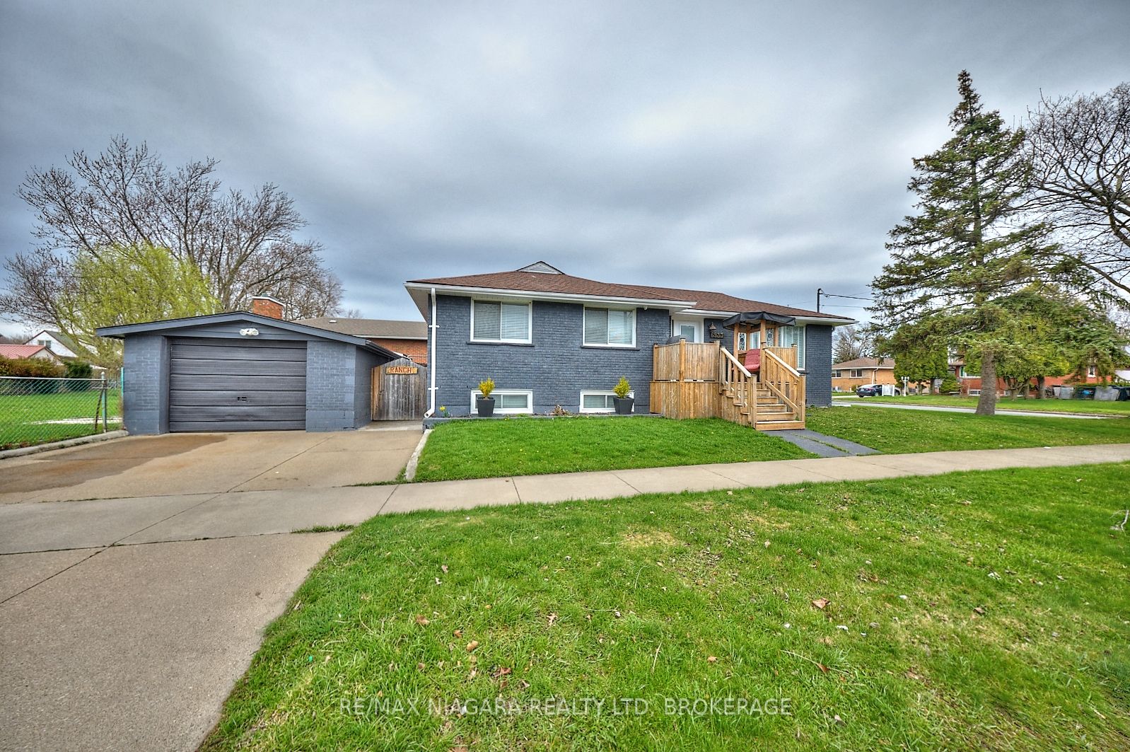 6933 Hagar Avenue Property Photo 23
