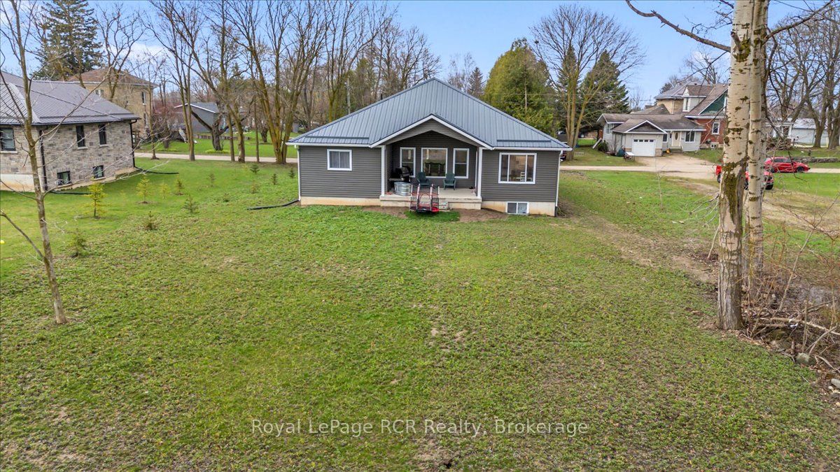 7 Mill Street Property Photo 27