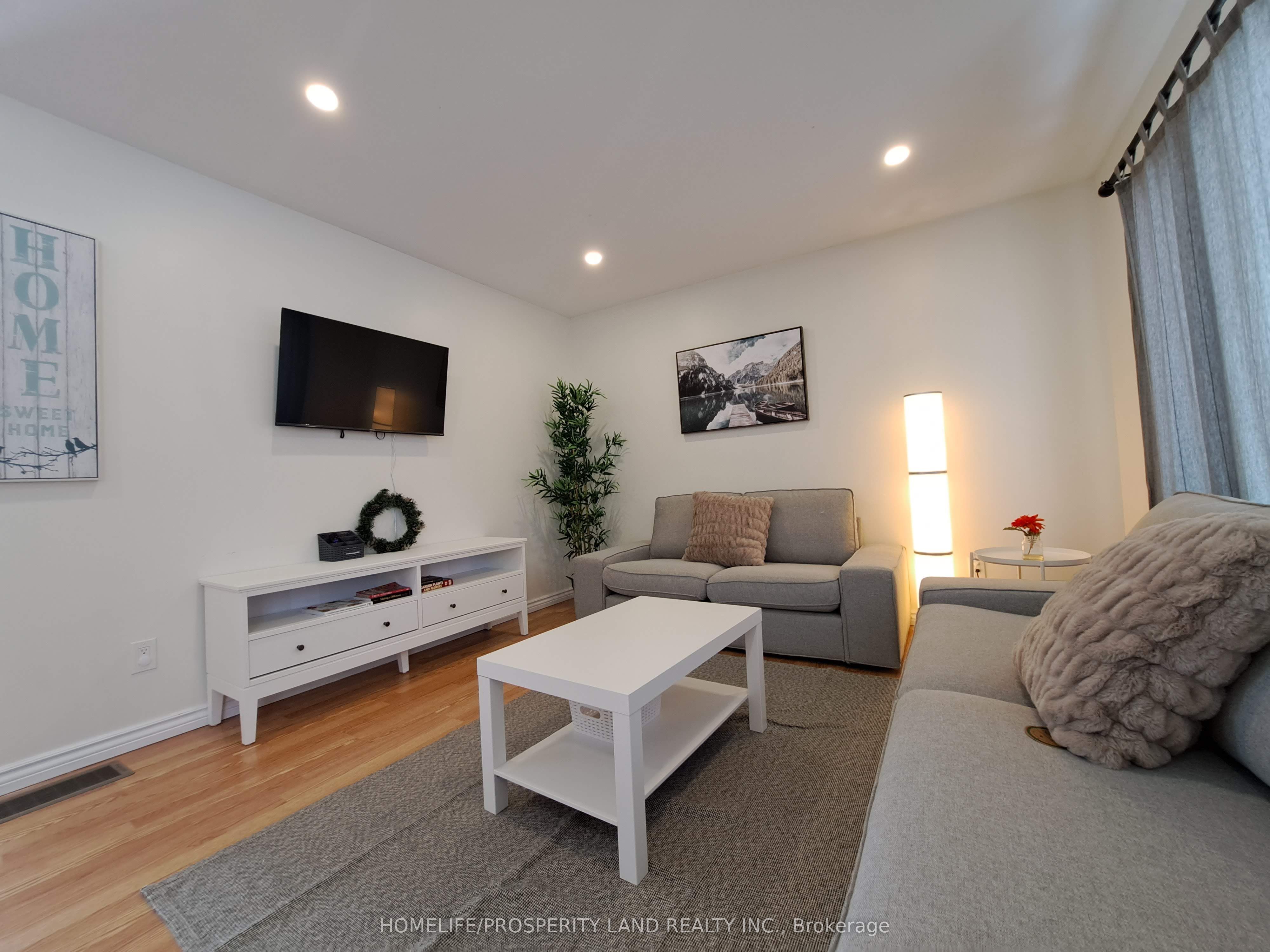 39 Bay Street W Property Photo 5