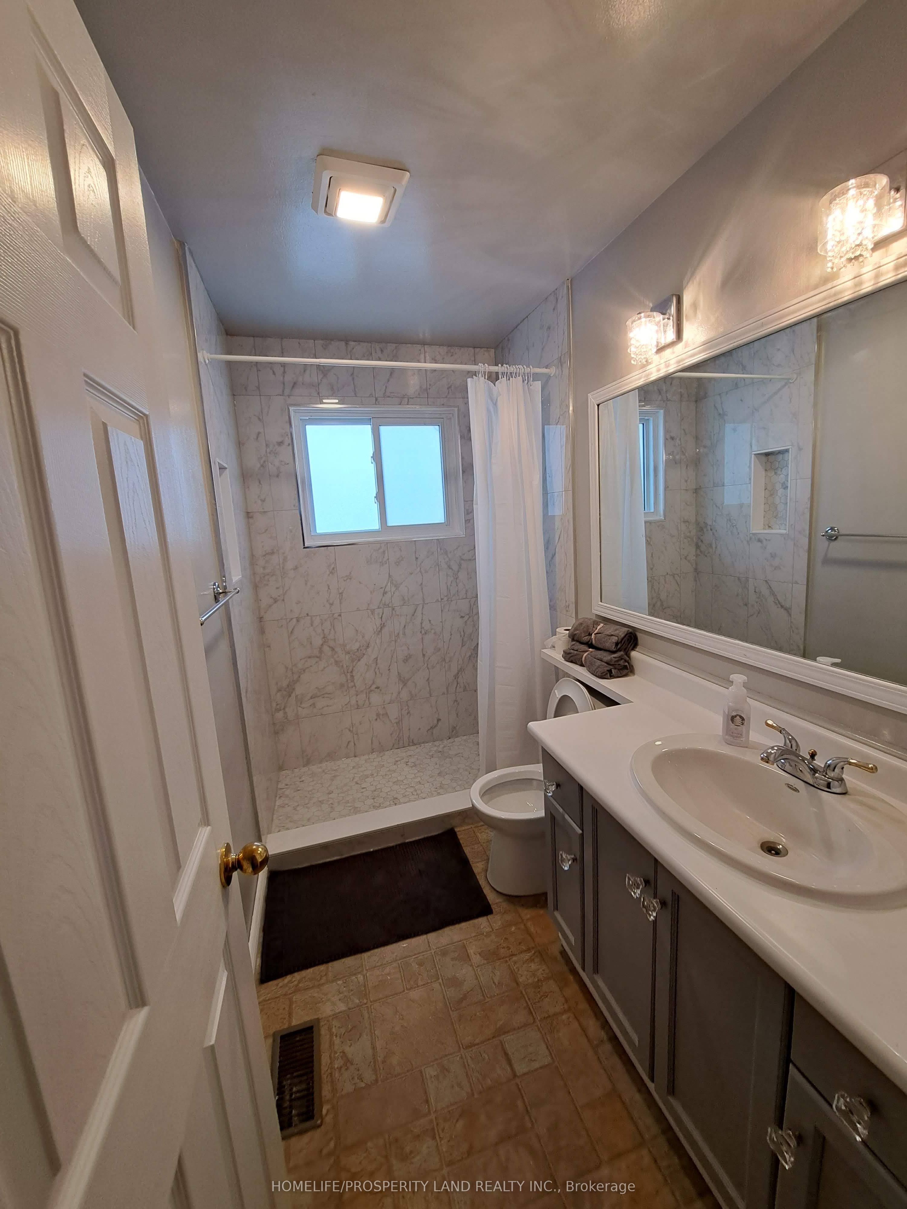 39 Bay Street W Property Photo 16