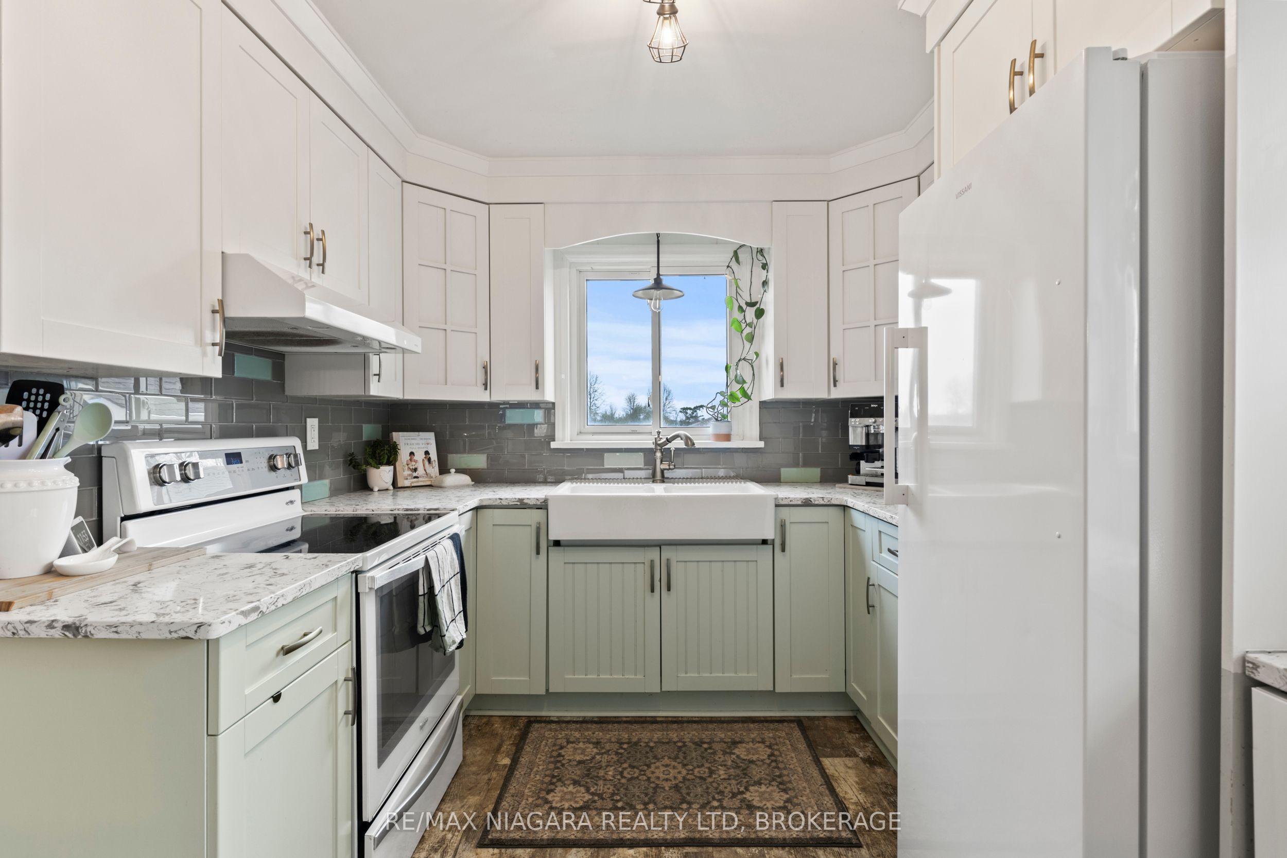 746 Forks Road Property Photo 13