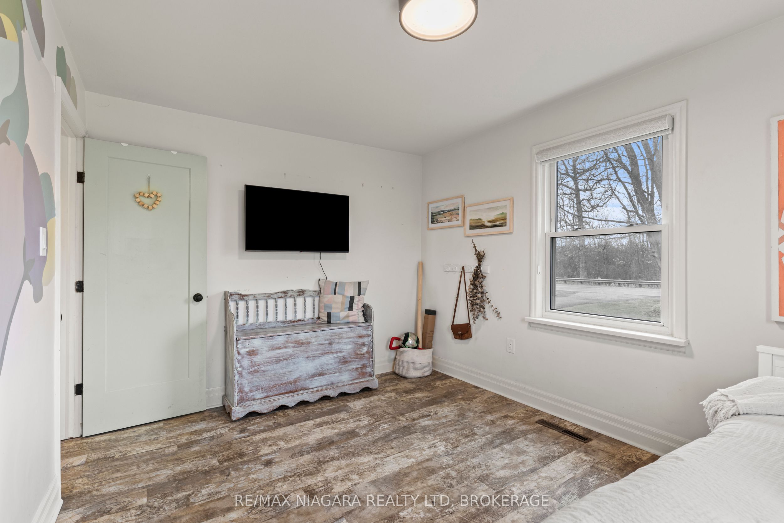 746 Forks Road Property Photo 16