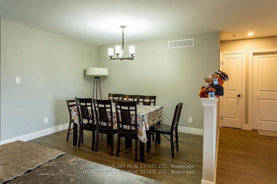 43 Cedar Park Cres Property Photo 7