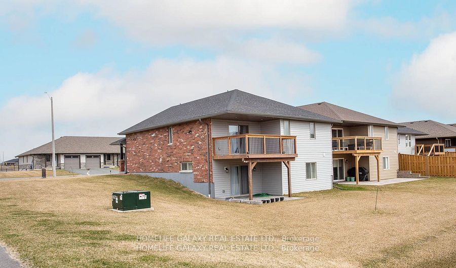 43 Cedar Park Cres Property Photo 17