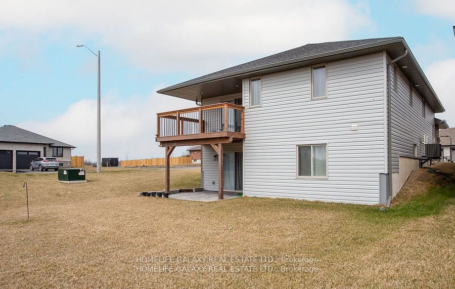 43 Cedar Park Cres Property Photo 18