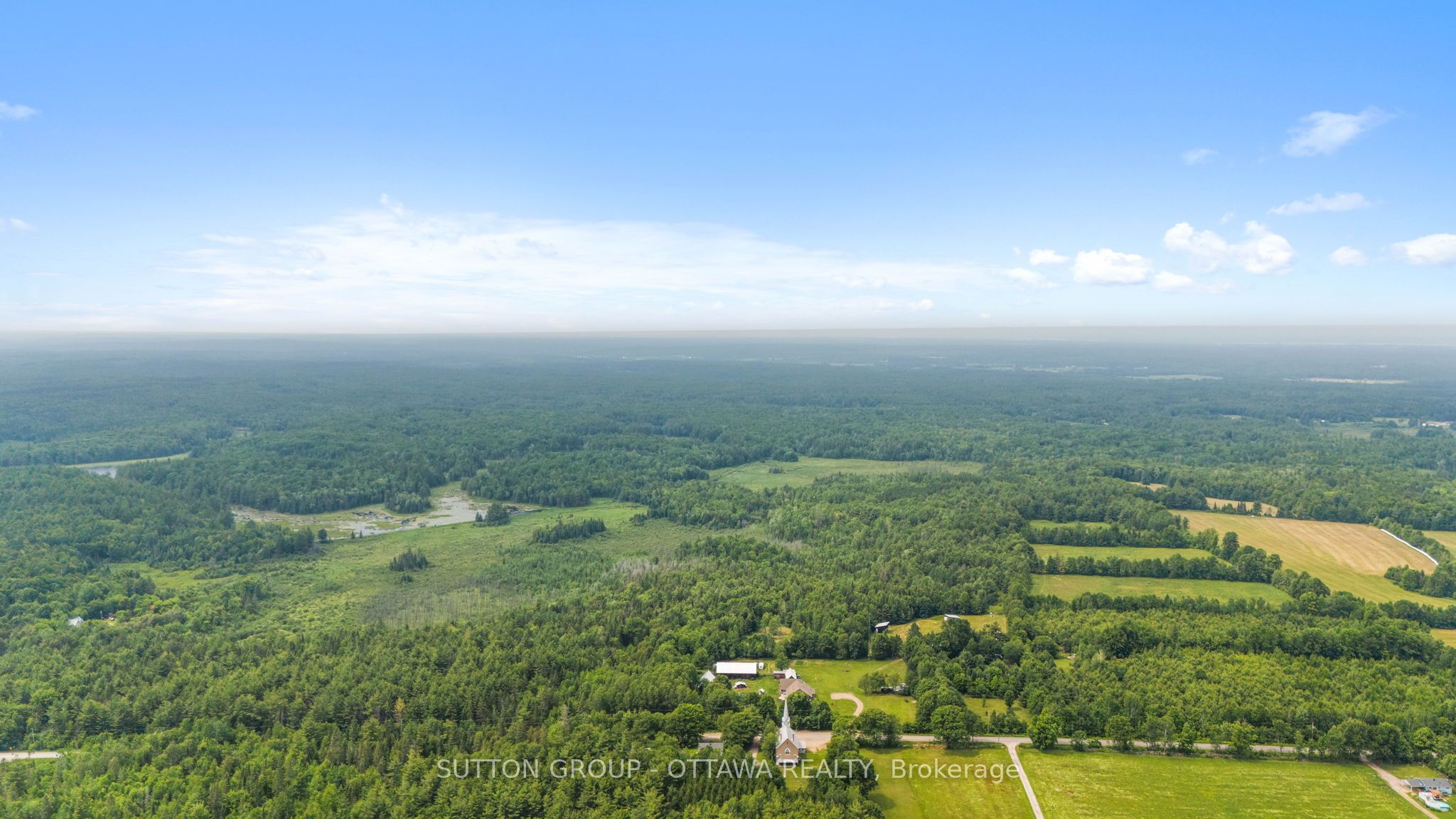 1448 Woito Station Road Property Photo 3