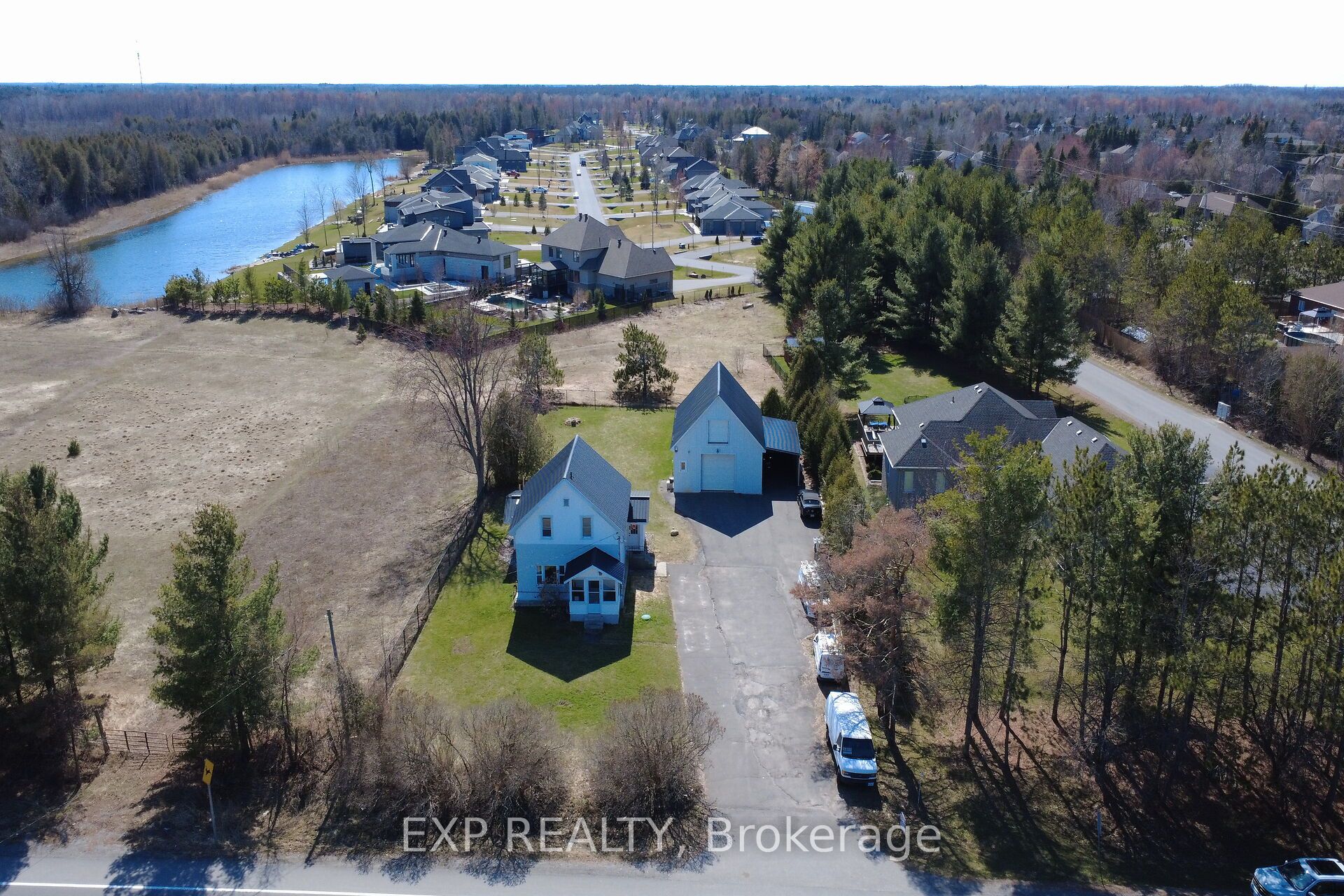 1558 Stagecoach Road Property Photo 1
