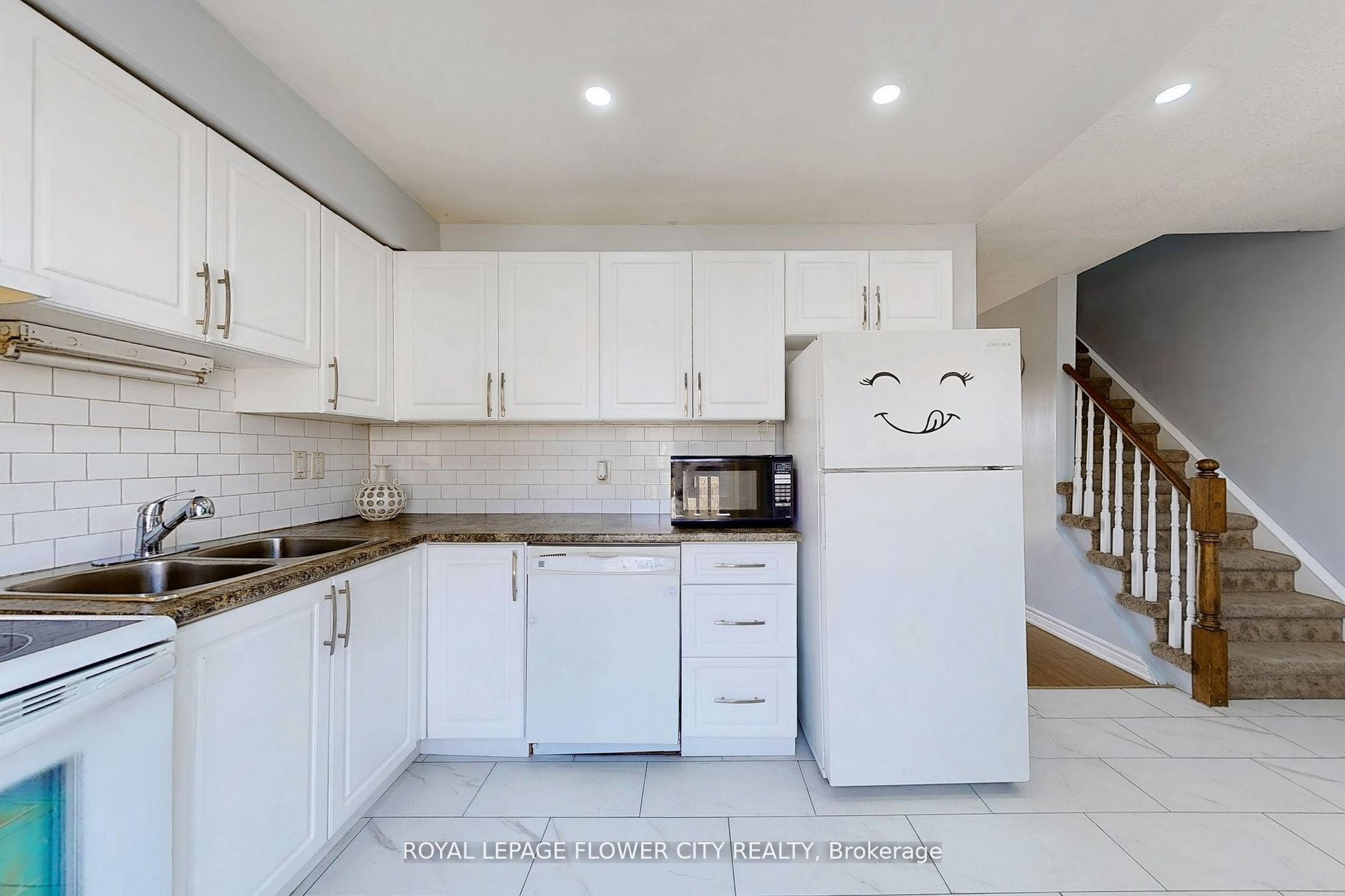 1155 Paramount Drive 43 Property Photo 13