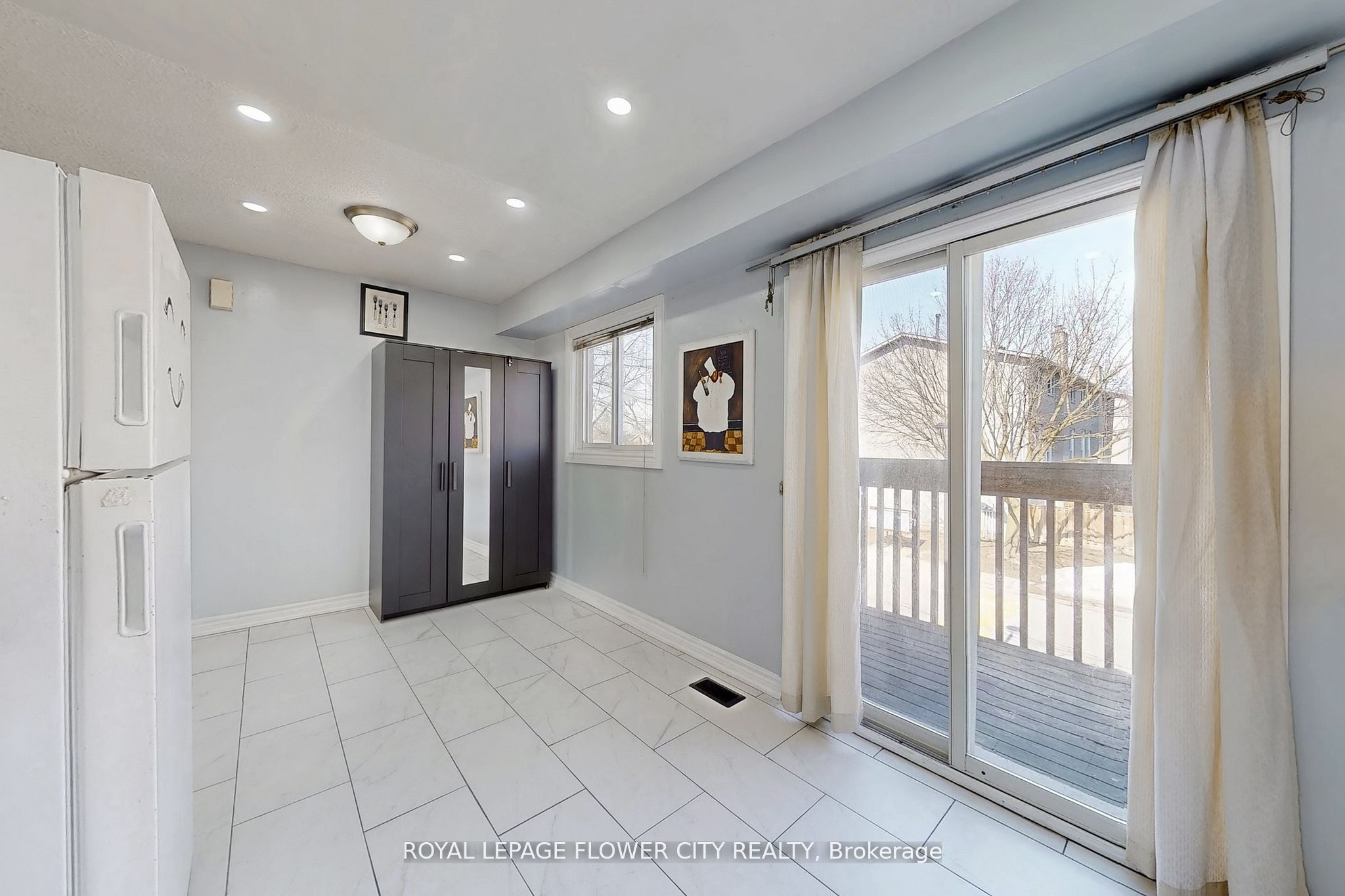 1155 Paramount Drive 43 Property Photo 14