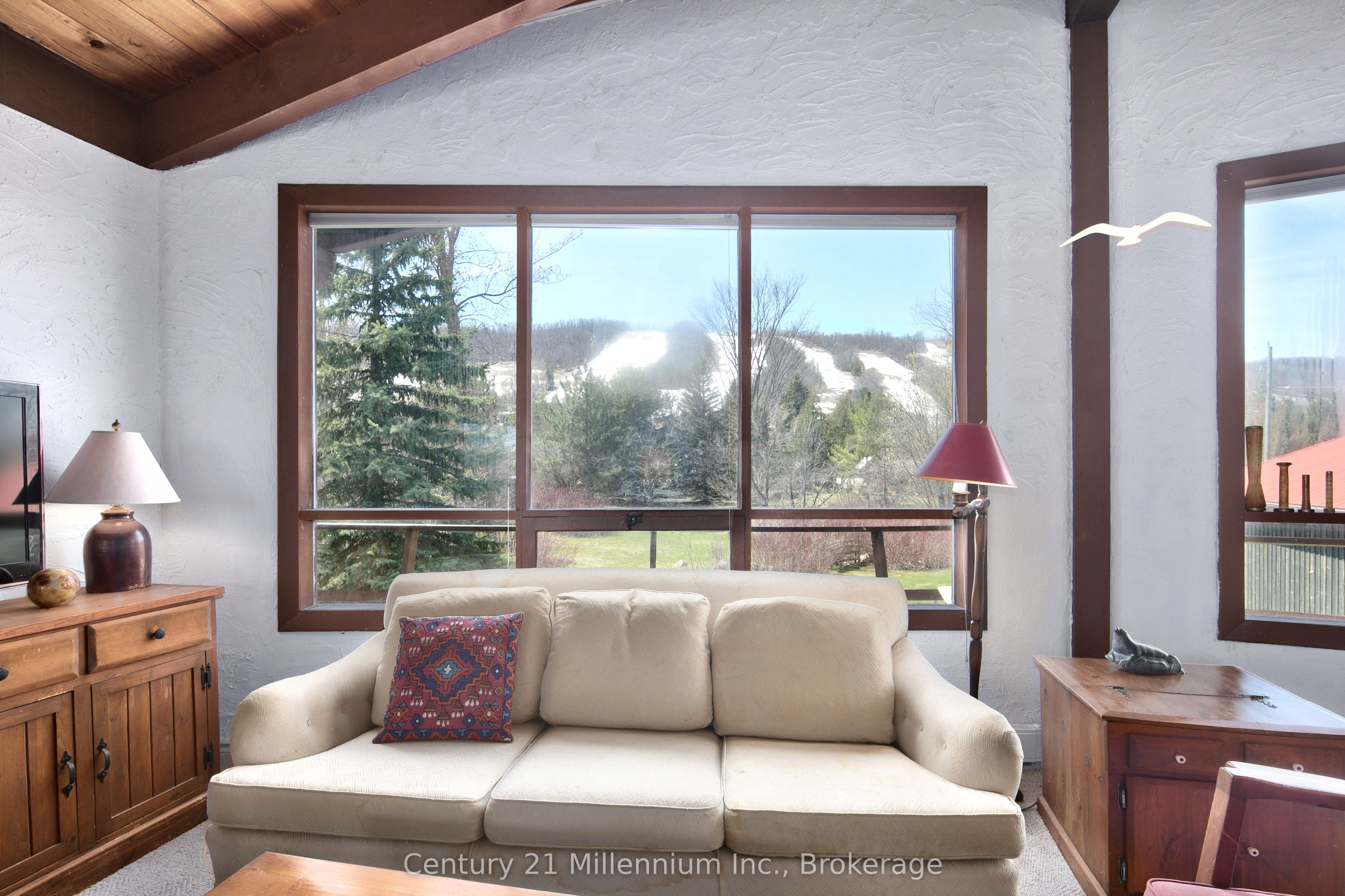 117 Craigleith Walk Property Photo 8