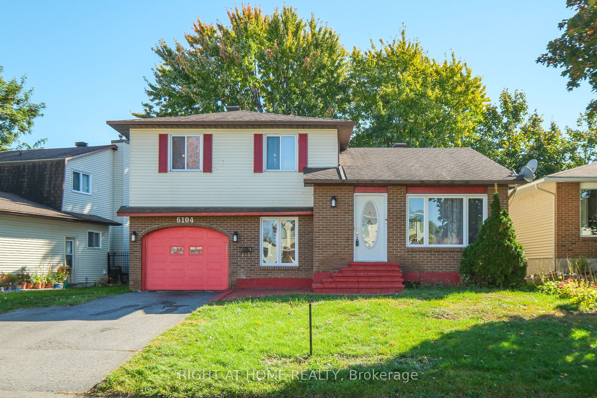 6104 Vineyard Drive Property Photo