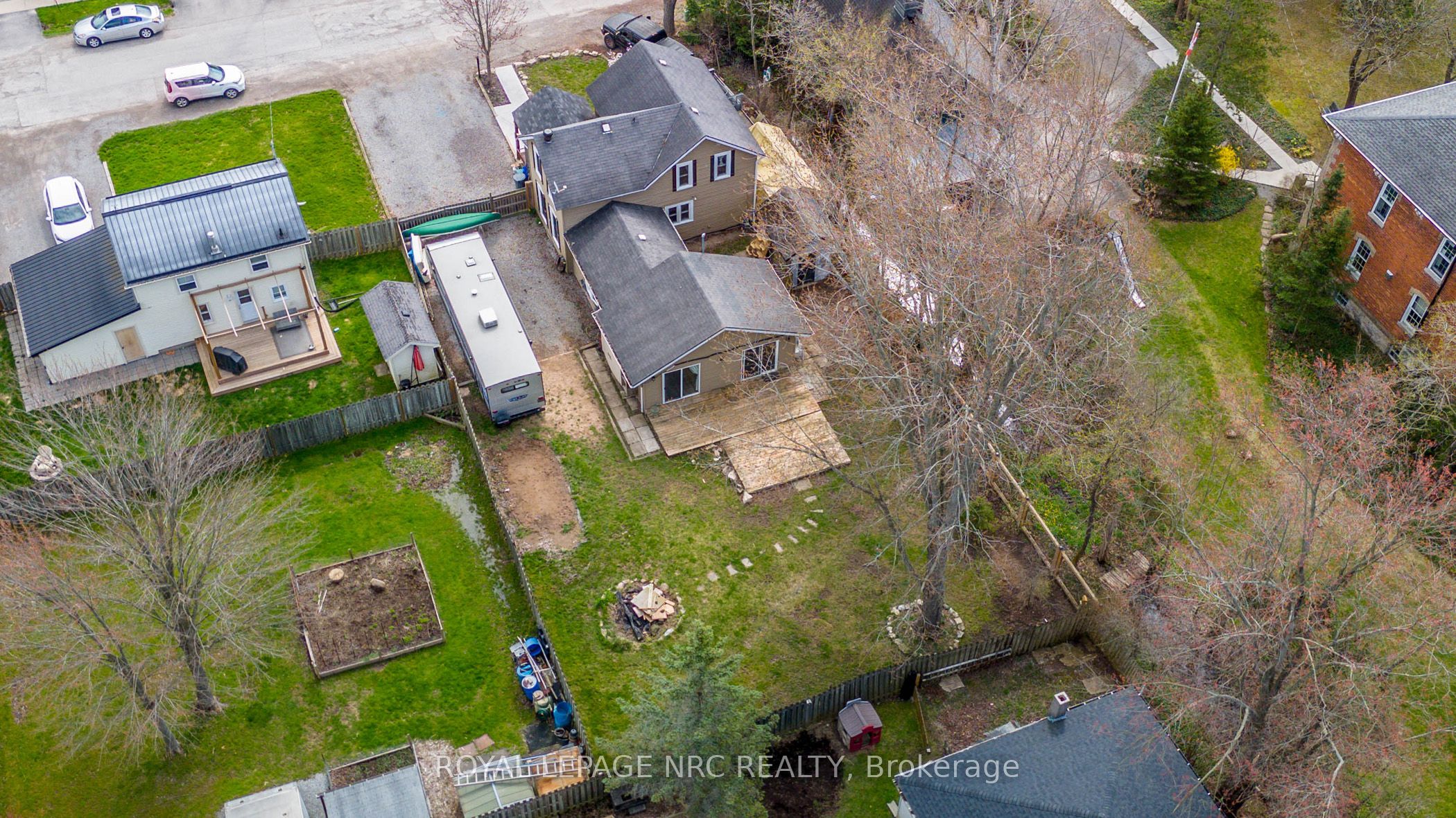 2533 Airline Street Property Photo 2