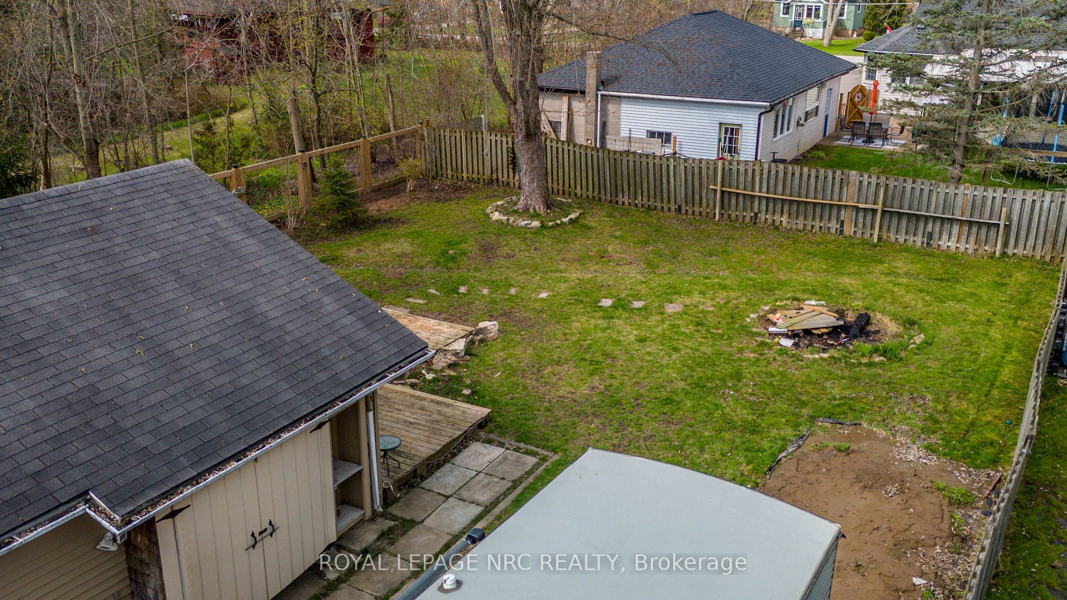 2533 Airline Street Property Photo 32
