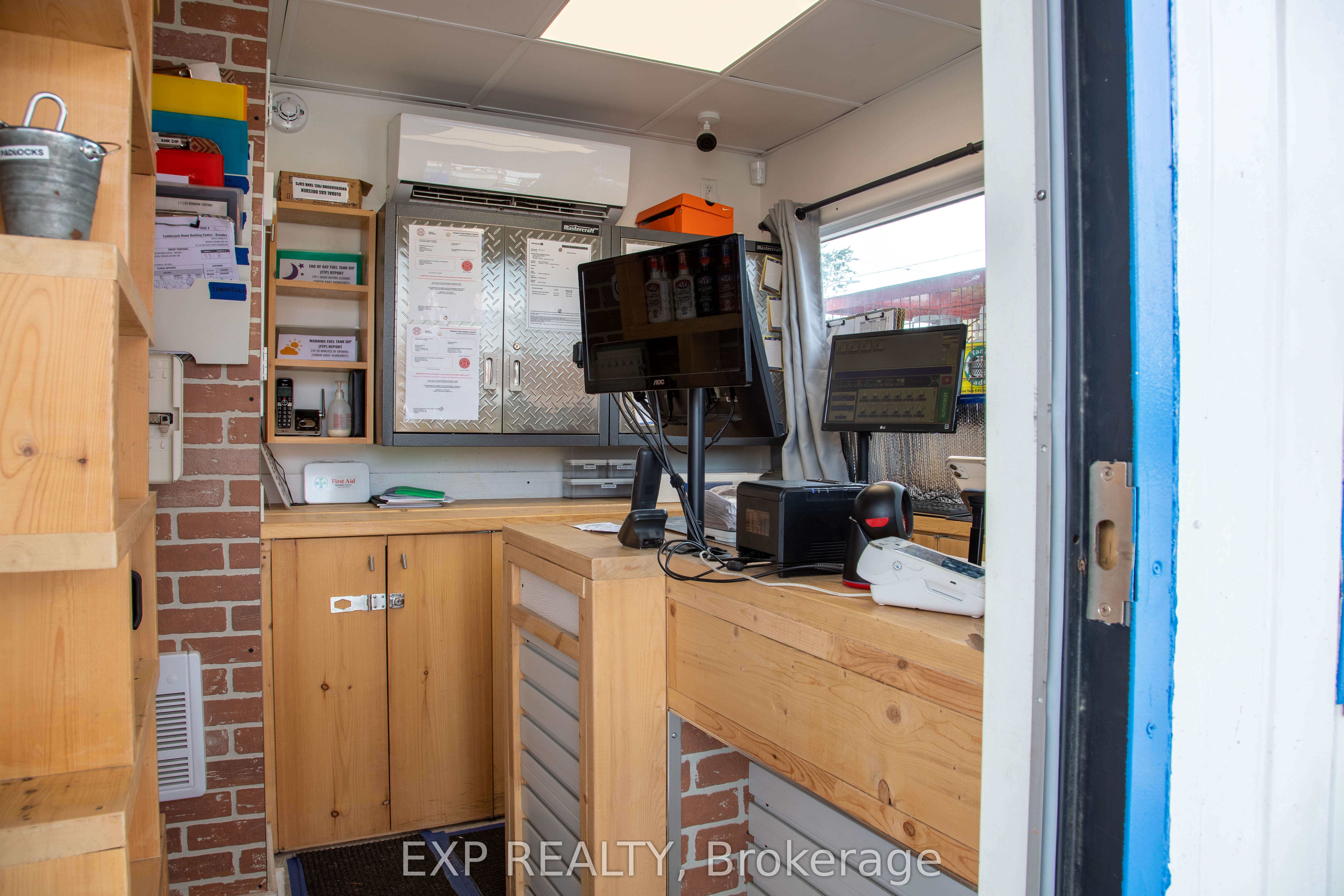 308 St. George Street Property Photo 10