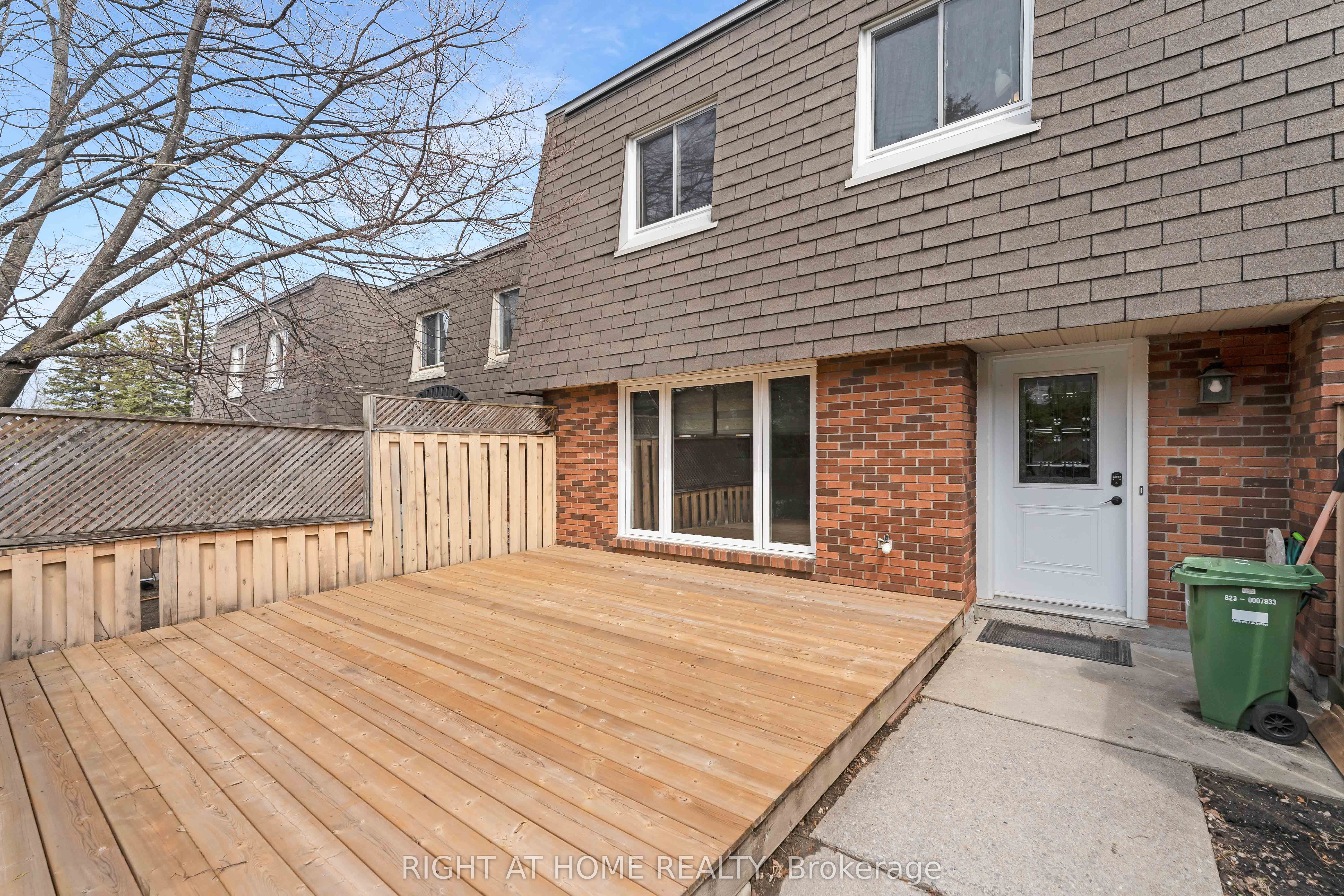 115 Royalton Private Property Photo 1